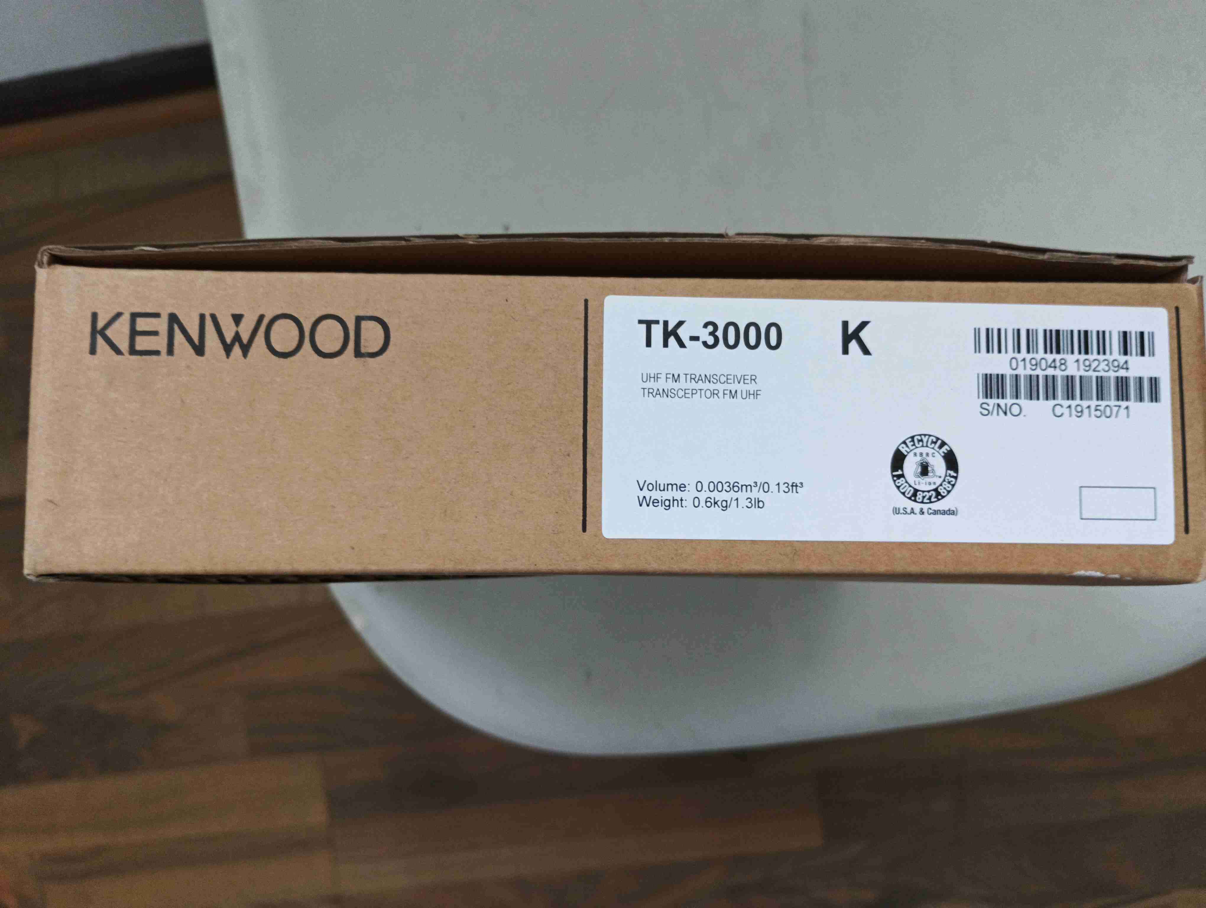 Radio Kenwood con cargador - miniatura 3