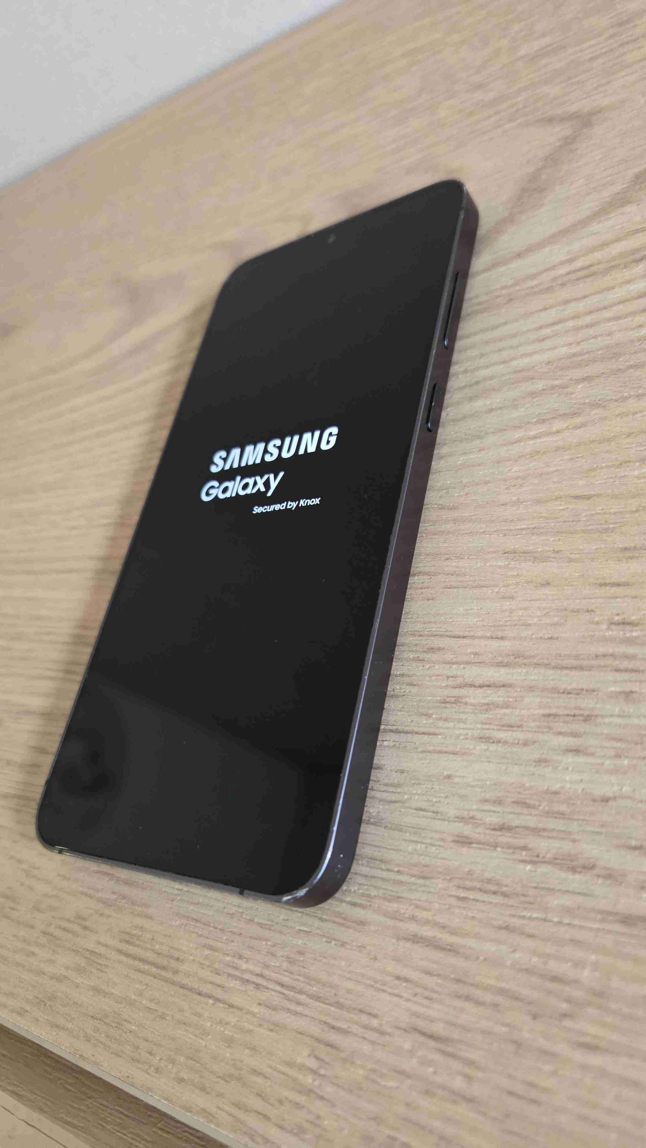 Samsung S24 + 256Gb - Menos de 1 año de uso - miniatura 4