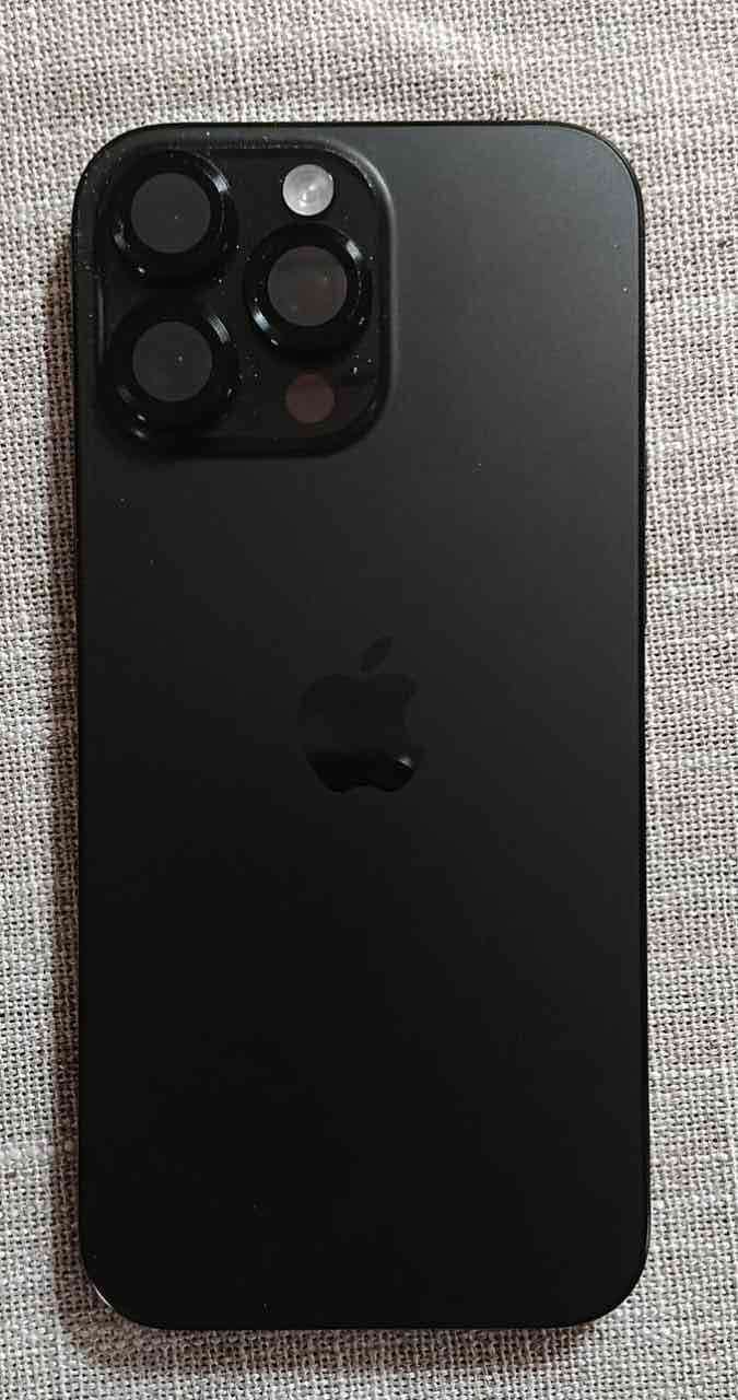 iPhone 16 Pro Max 256GB Negro – Como nuevo - miniatura 4