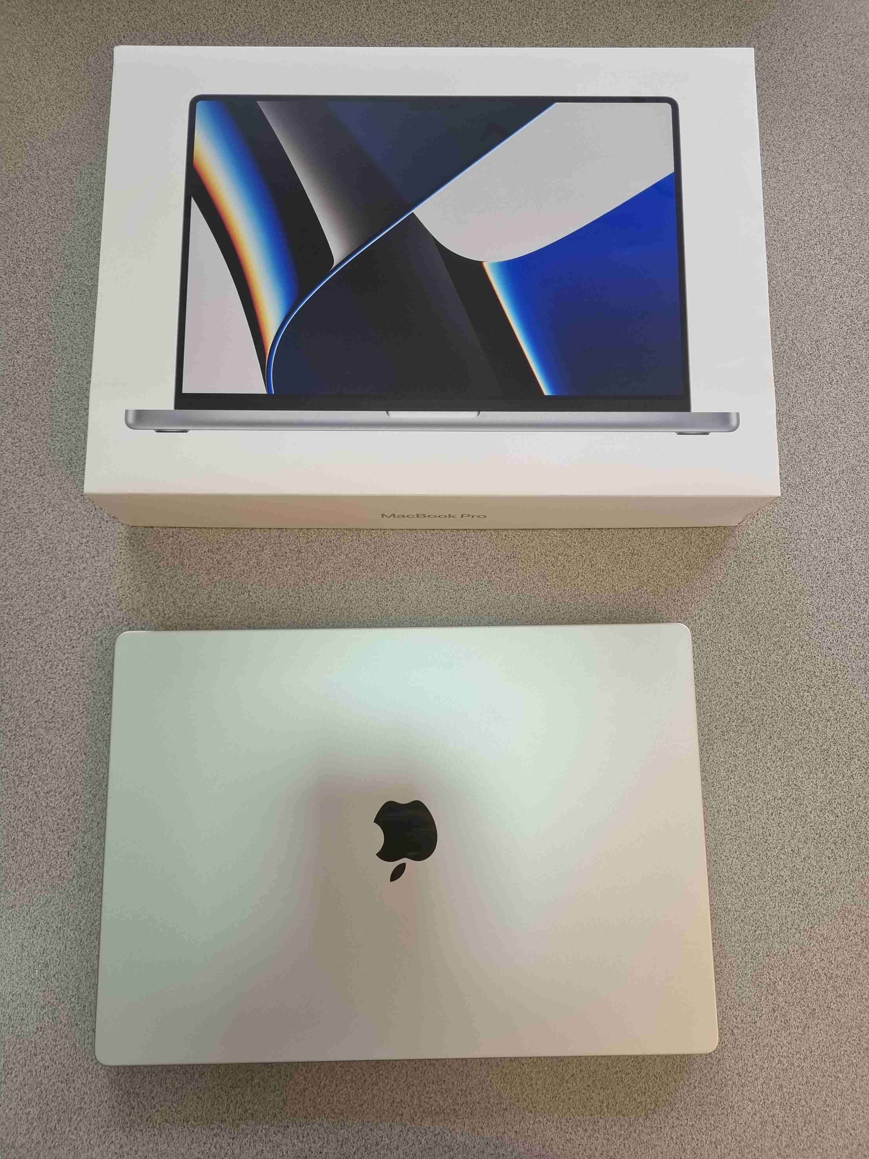 MacBook Pro 16" M1 Pro 16 GB RAM  512 GB SSD - miniatura 5