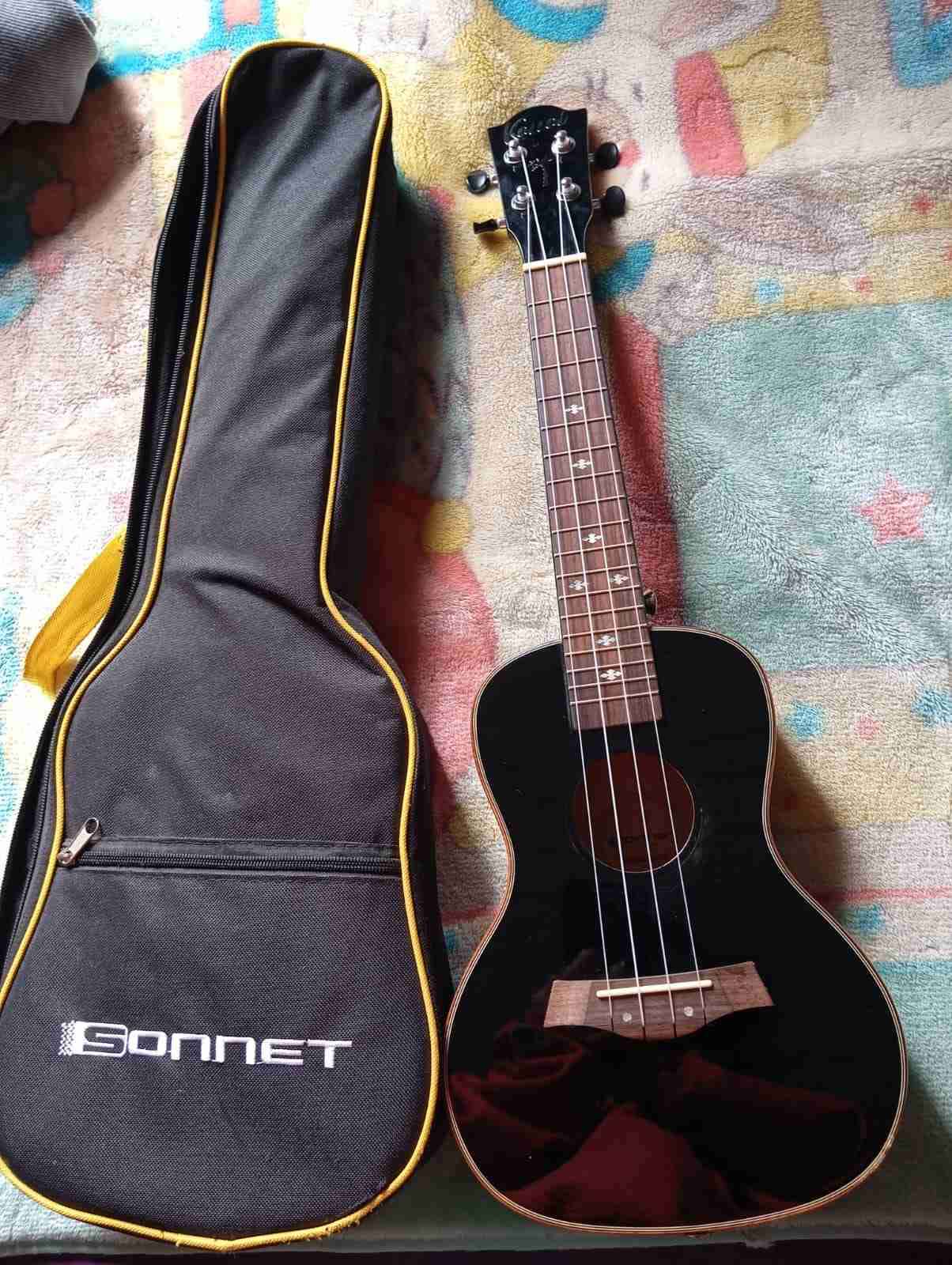 Ukulele Kauai negro - miniatura 3