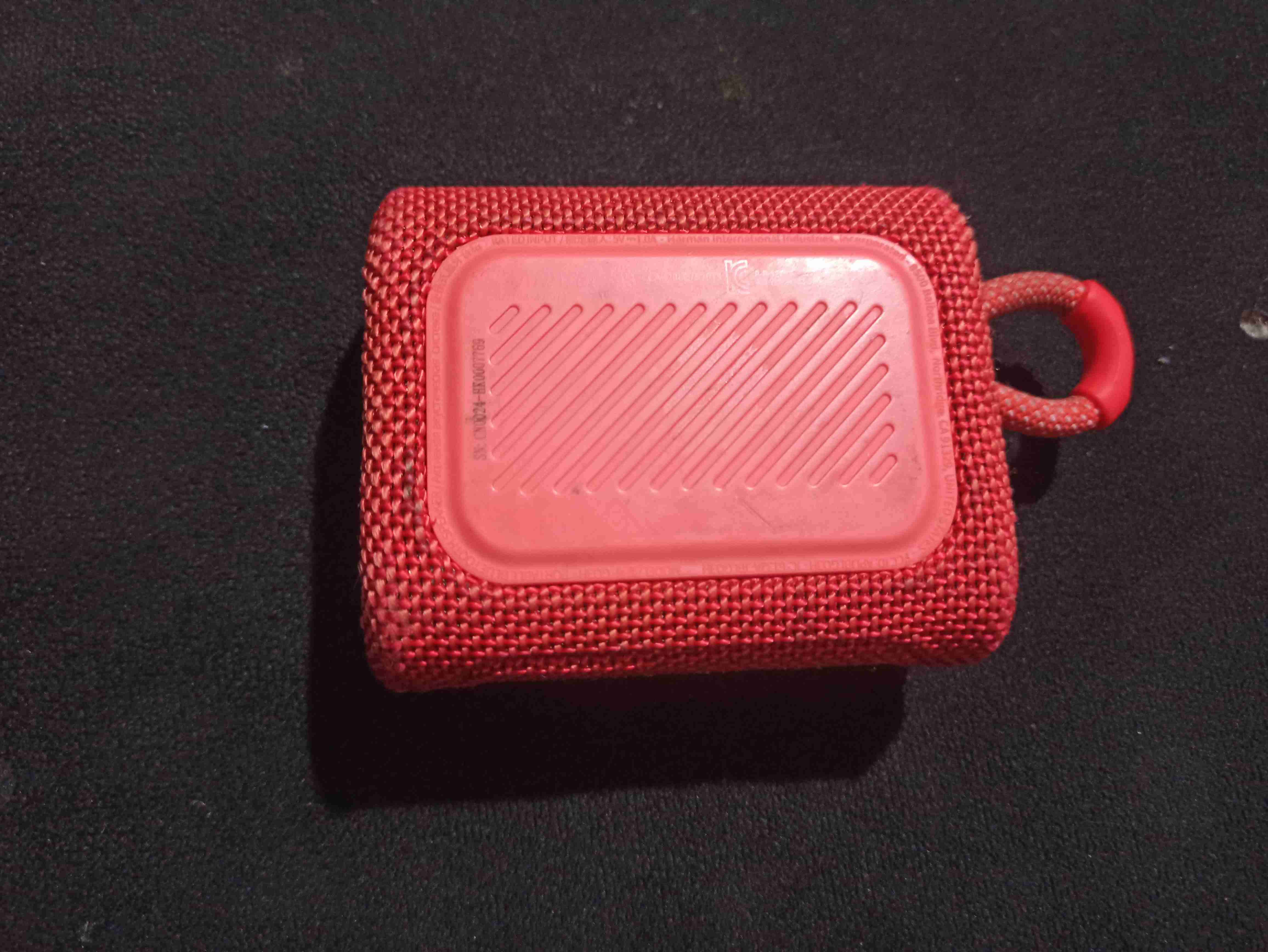 Parlante bluetooth rojo JBL - miniatura 2
