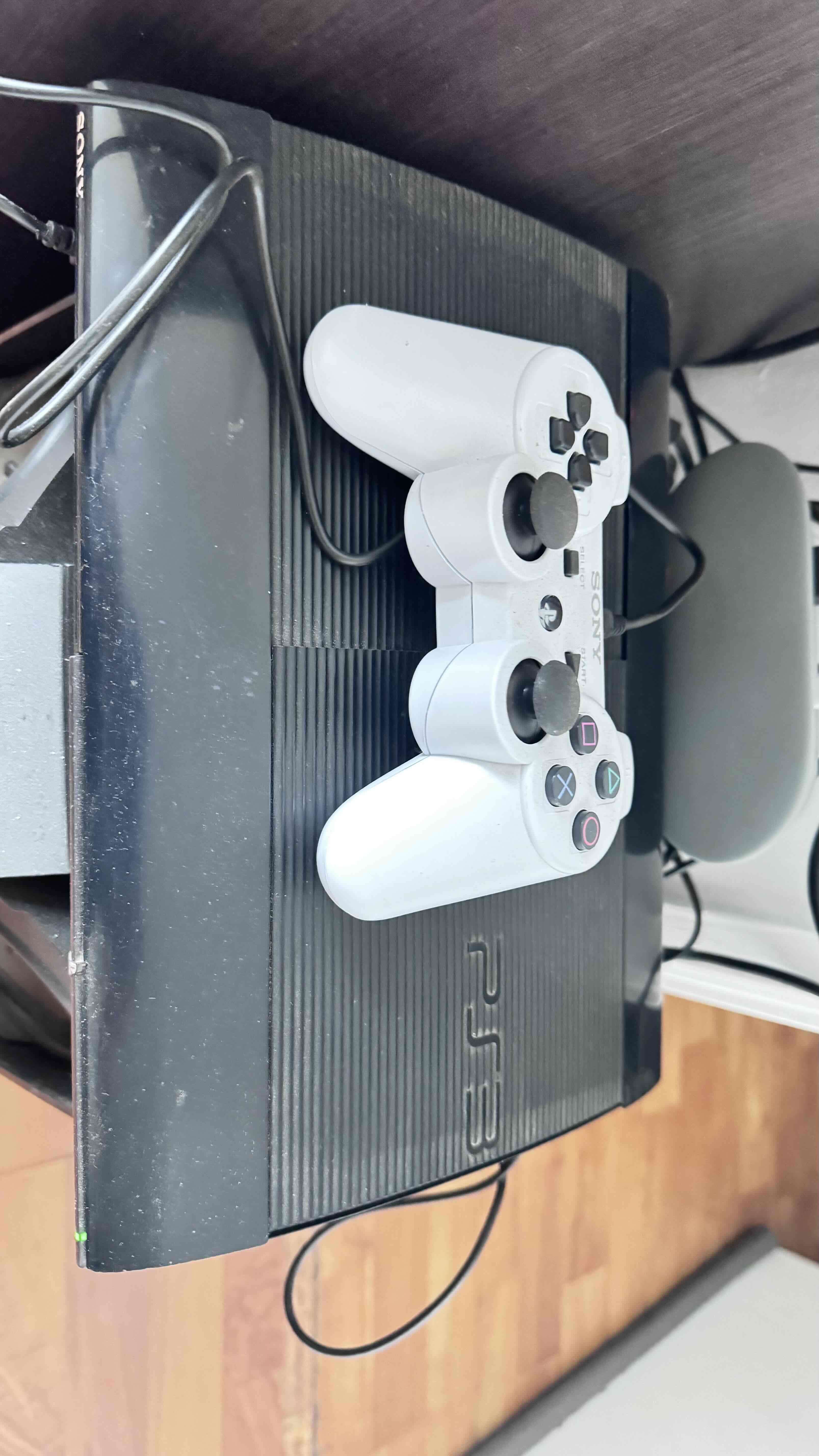 Consola PlayStation 3 con control - miniatura 1