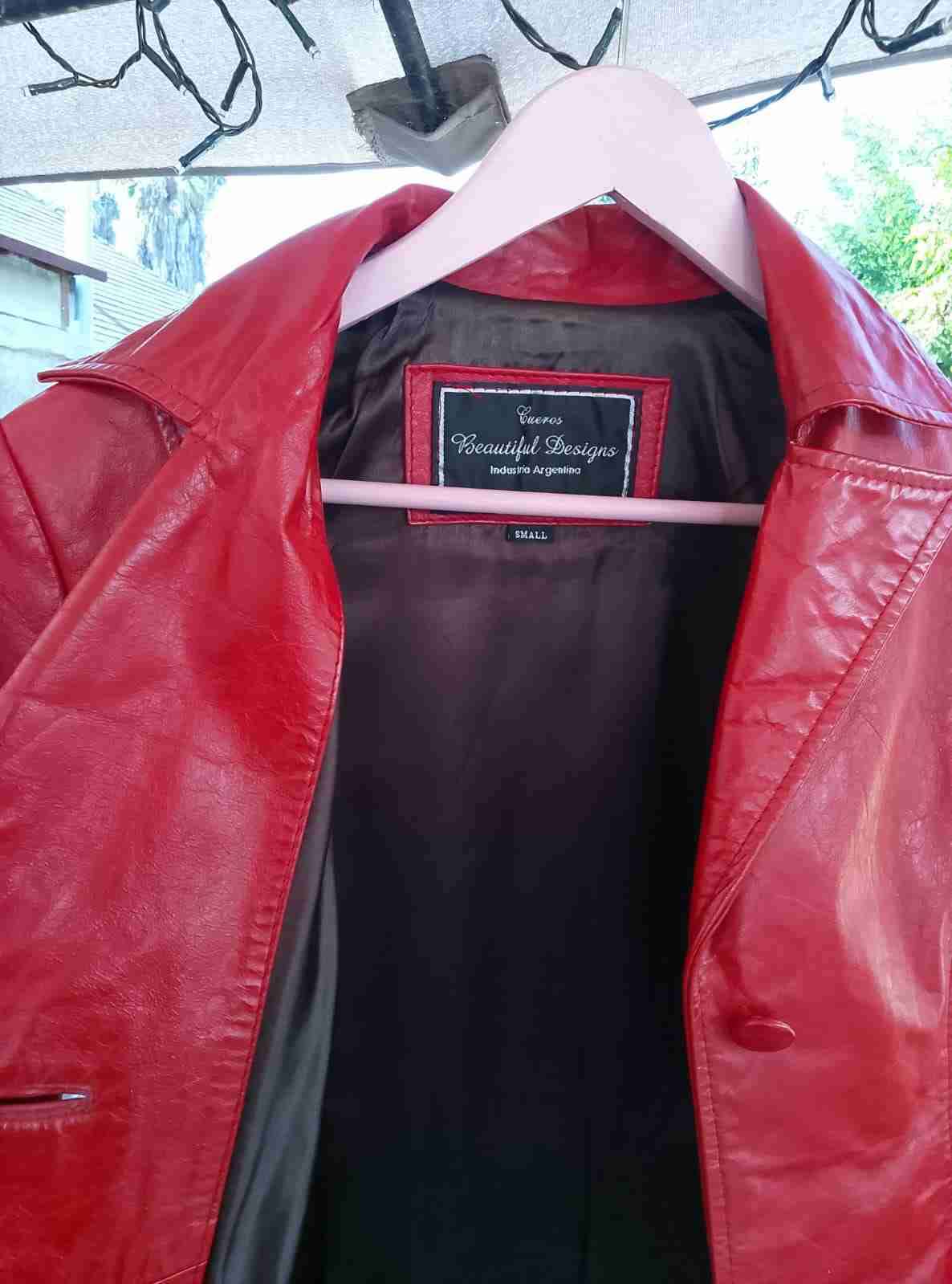 Chaqueta roja de cuero argentino - miniatura 2