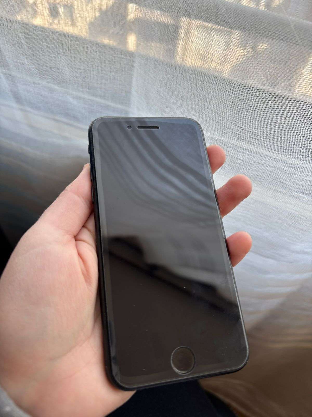 iPhone SE generación 2020 - miniatura 2