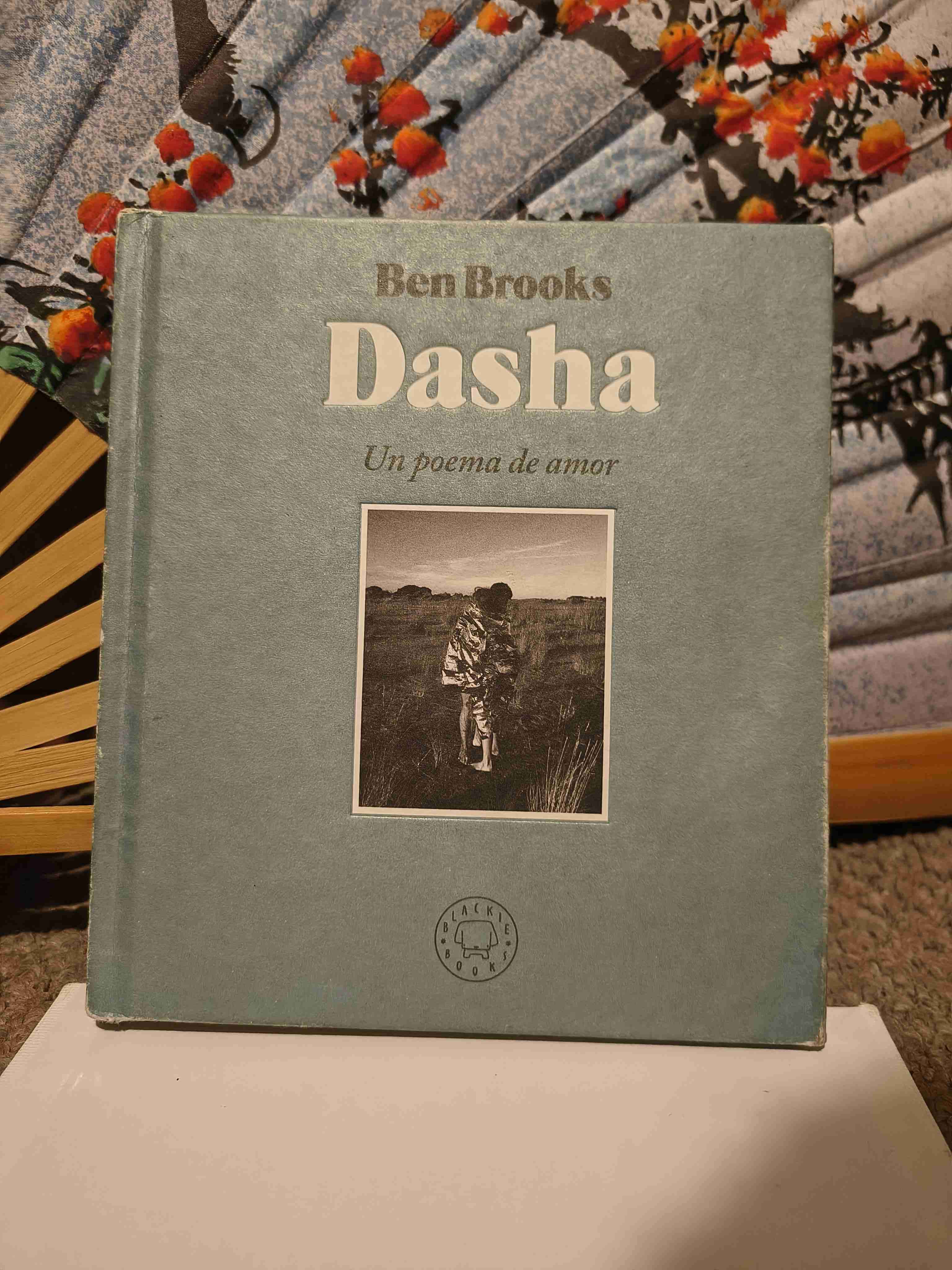 Libro 'Dasha' de Ben Brooks - miniatura 1