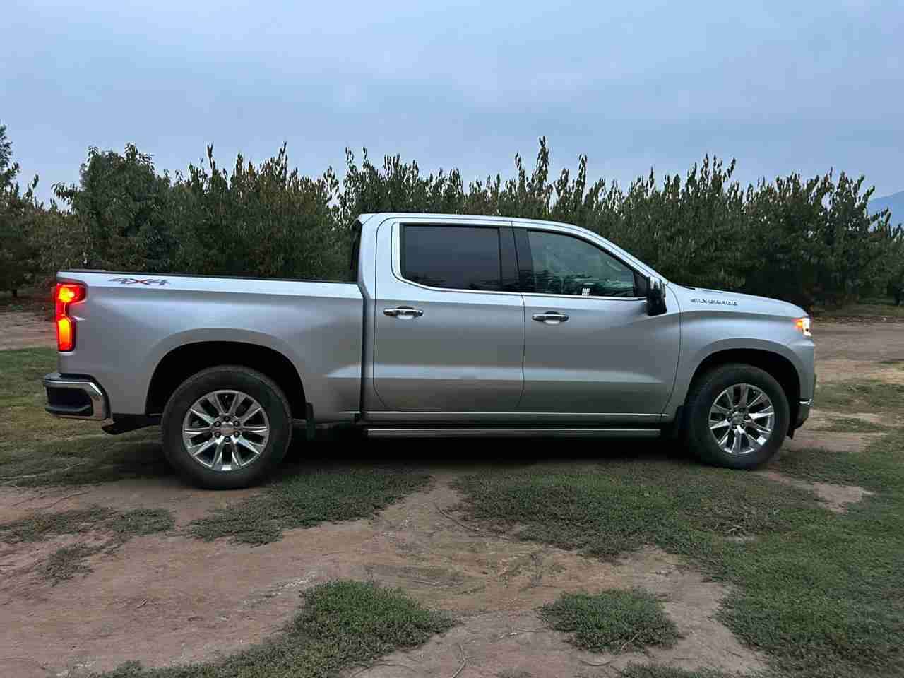 Camioneta pickup Chevrolet Silverado - miniatura 4