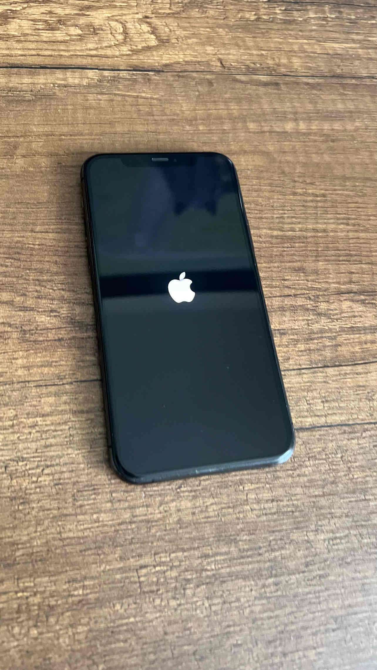 iPhone 11 64 GB excelente estado - miniatura 3