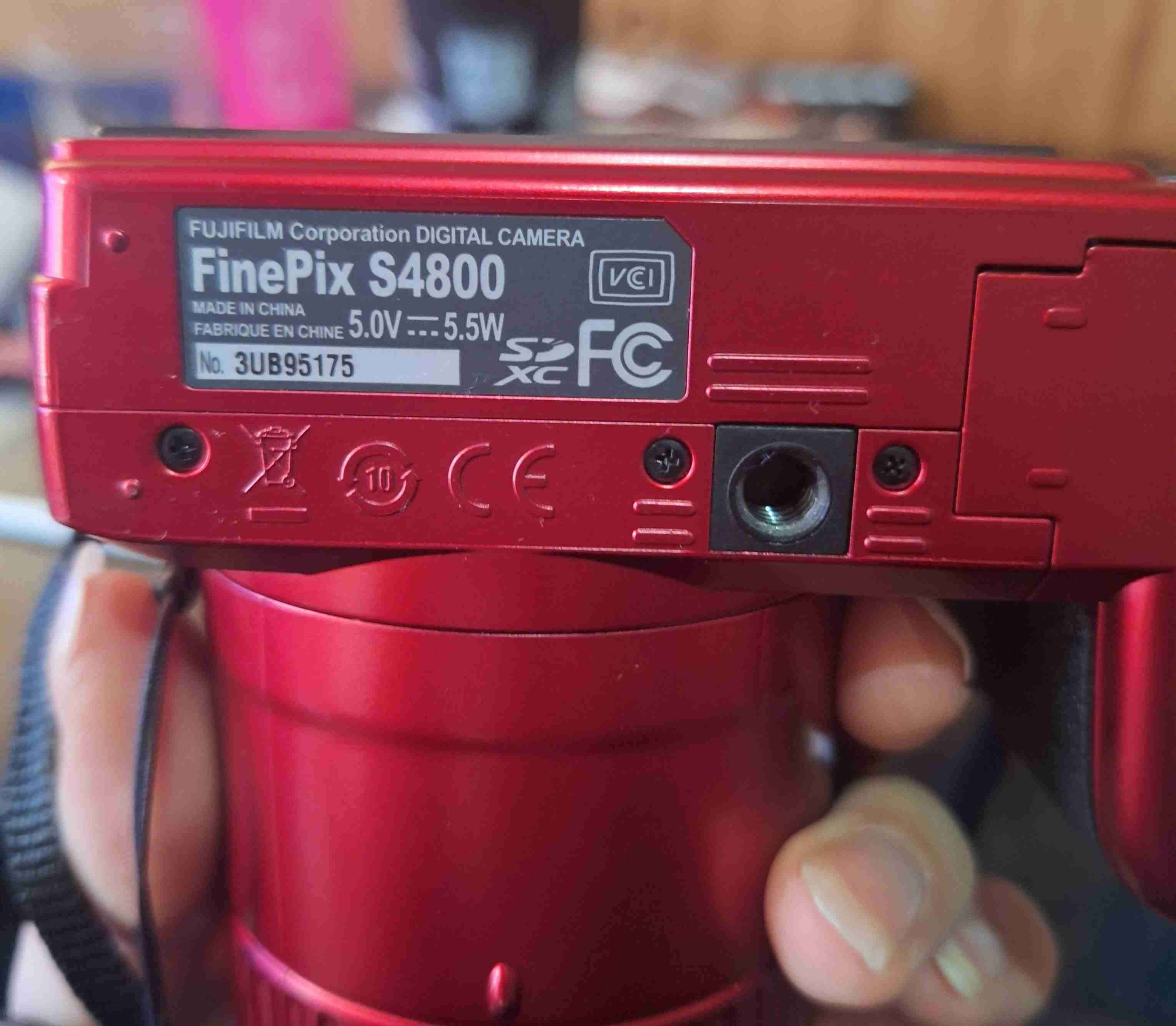 Cámara Fujifilm FinePix S4800 30X zoom - miniatura 2