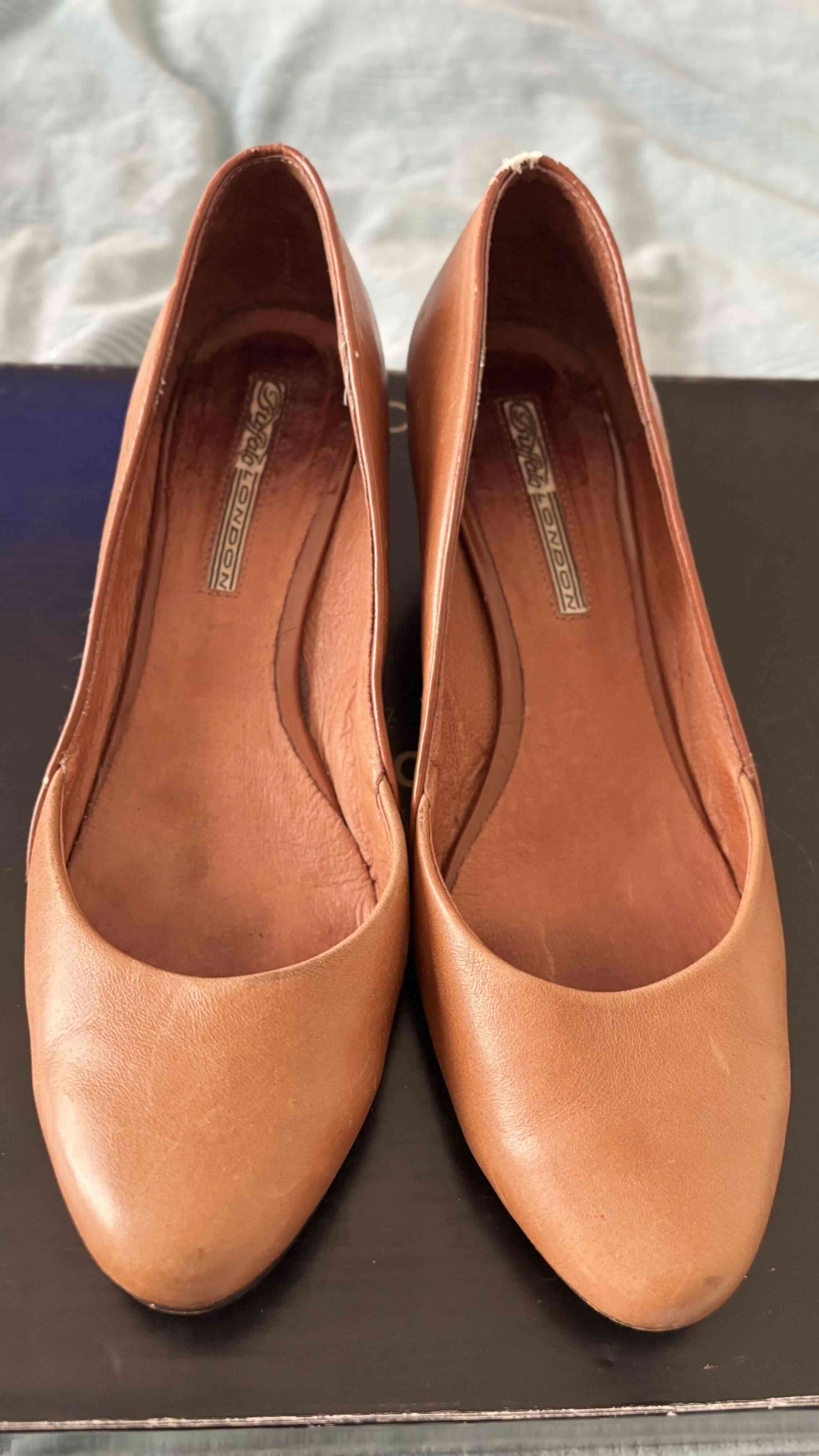 Zapatos de tacón café - miniatura 2