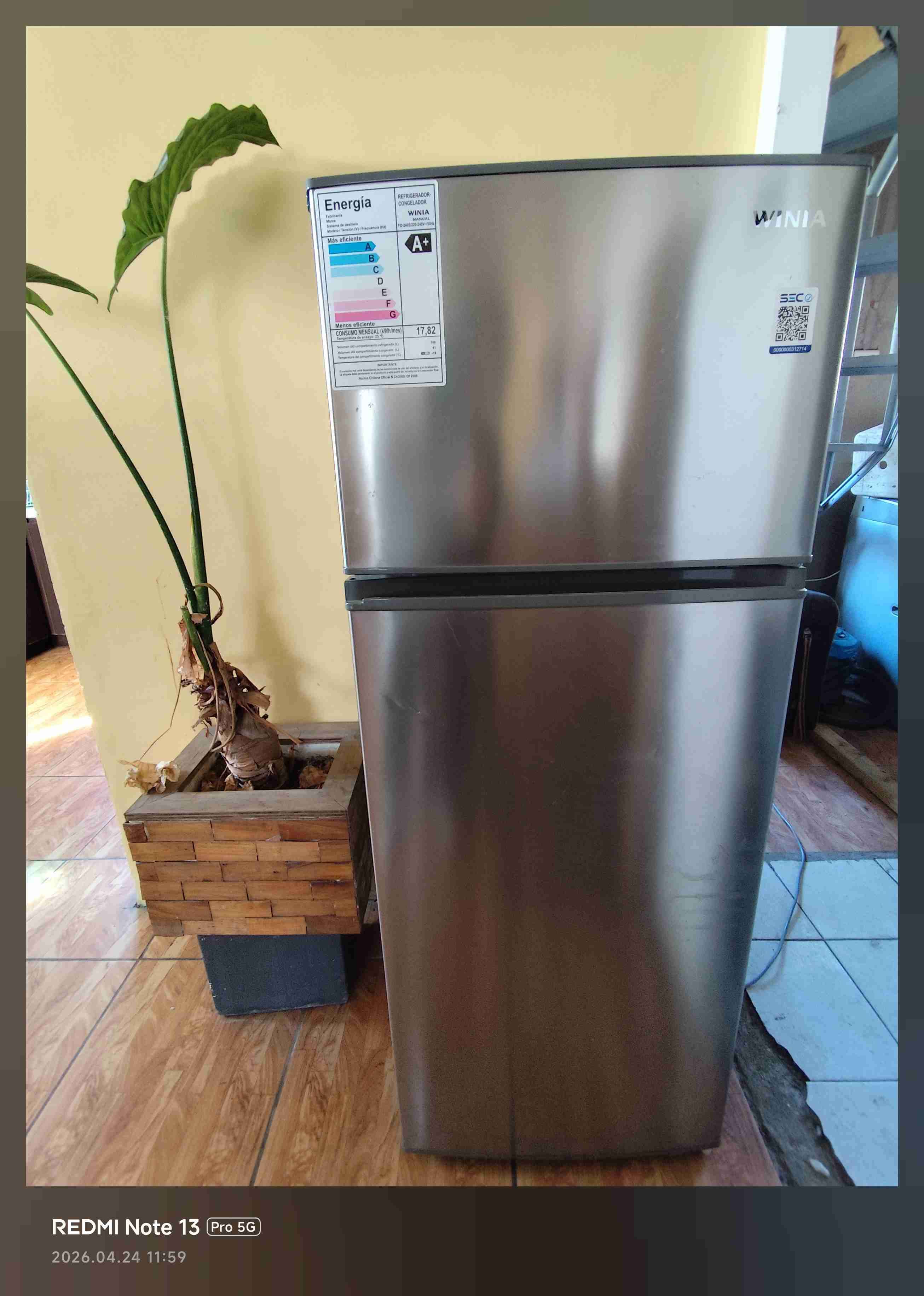 Refrigerador Winia acero inoxidable