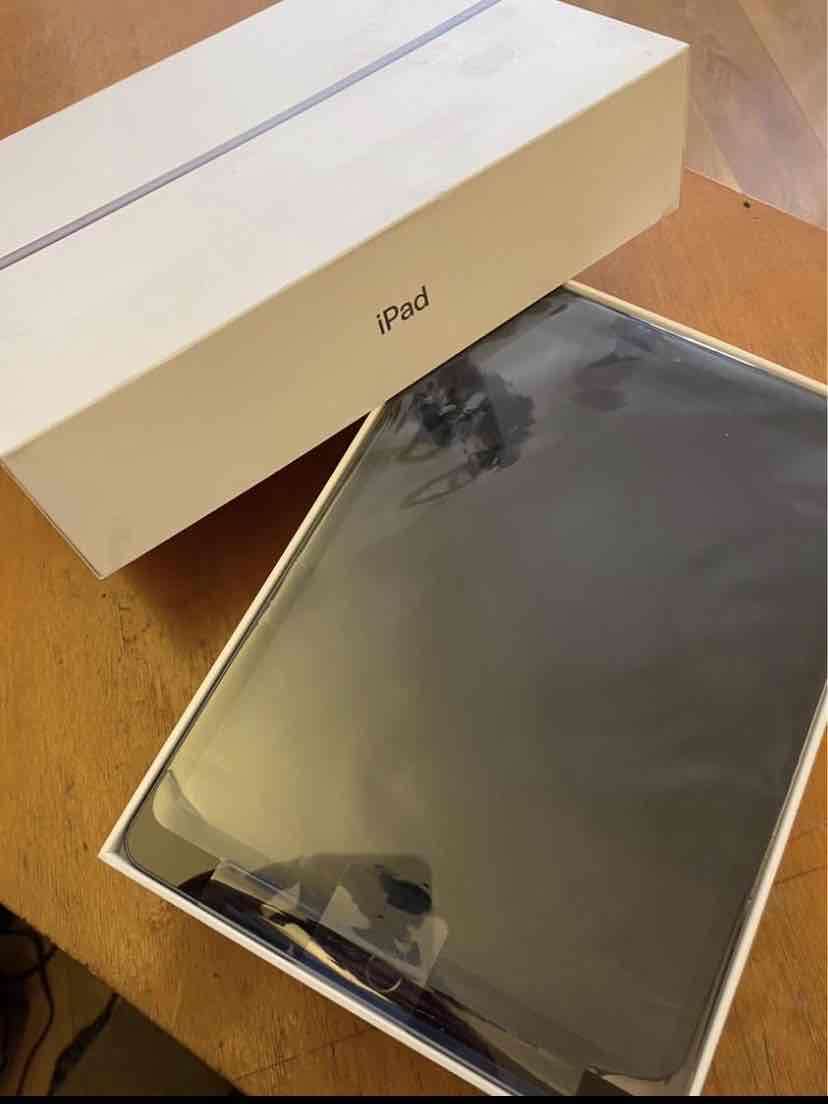 iPad 7como nuevo - miniatura 1
