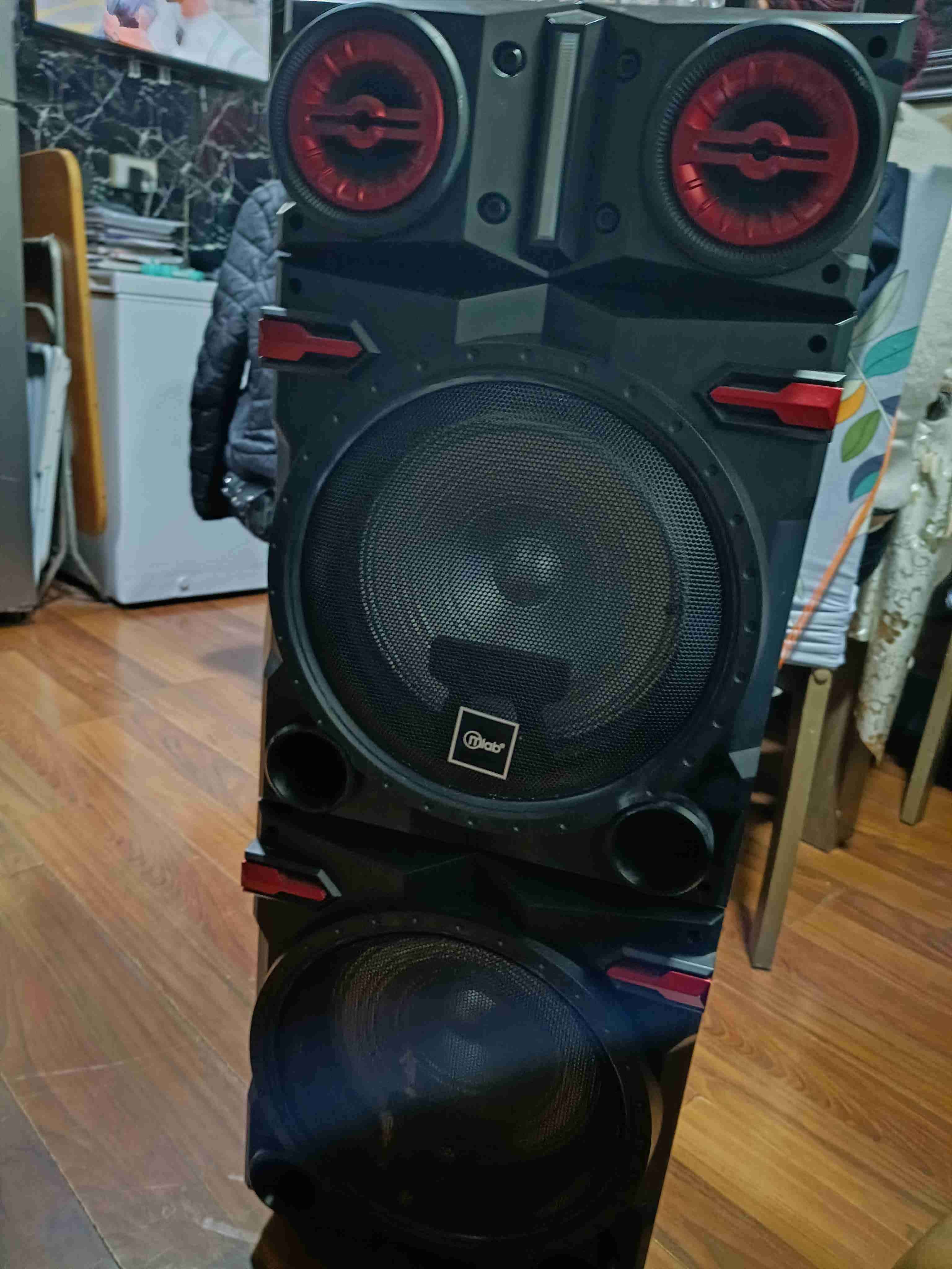 Parlante torre con luces LED - miniatura 2