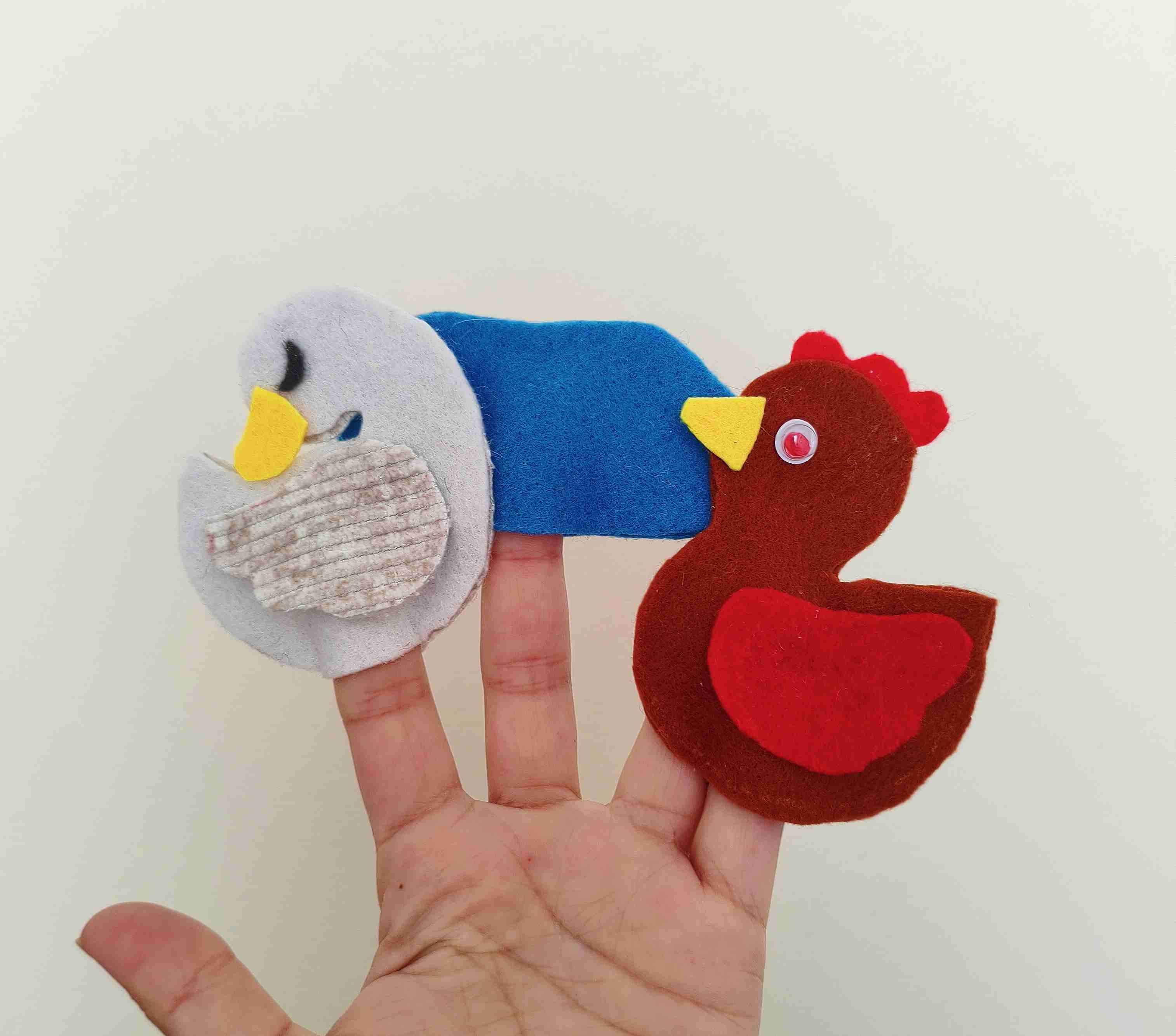 Títeres de dedo el patito feo - miniatura 2