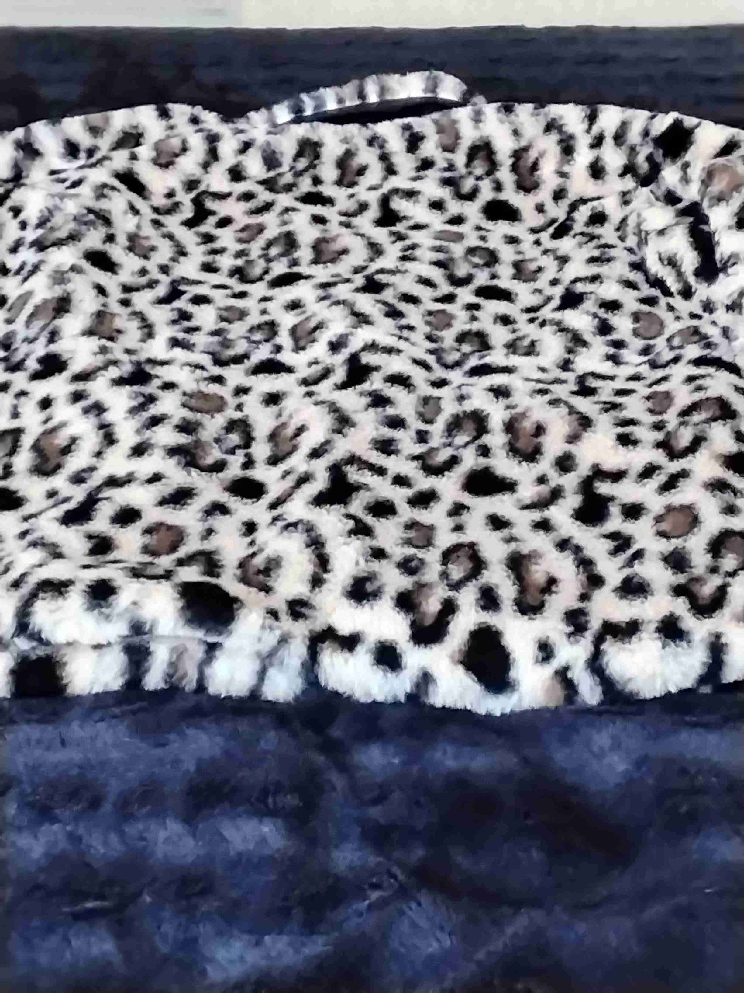 Abrigo de invierno con estampado leopardo - miniatura 1