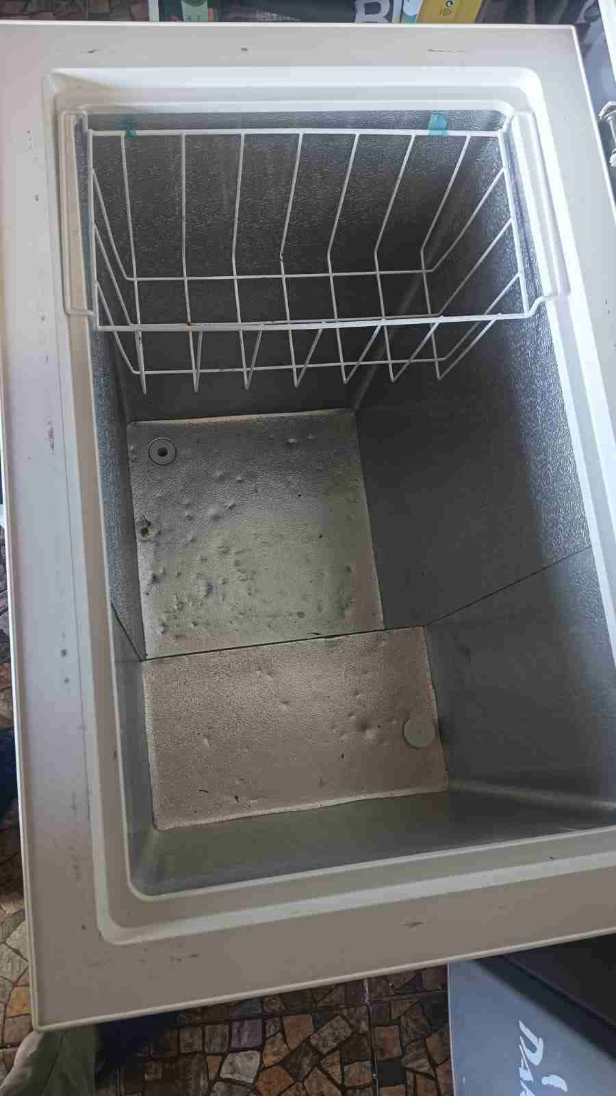 Congelador horizontal blanco marca Electrolux - miniatura 2