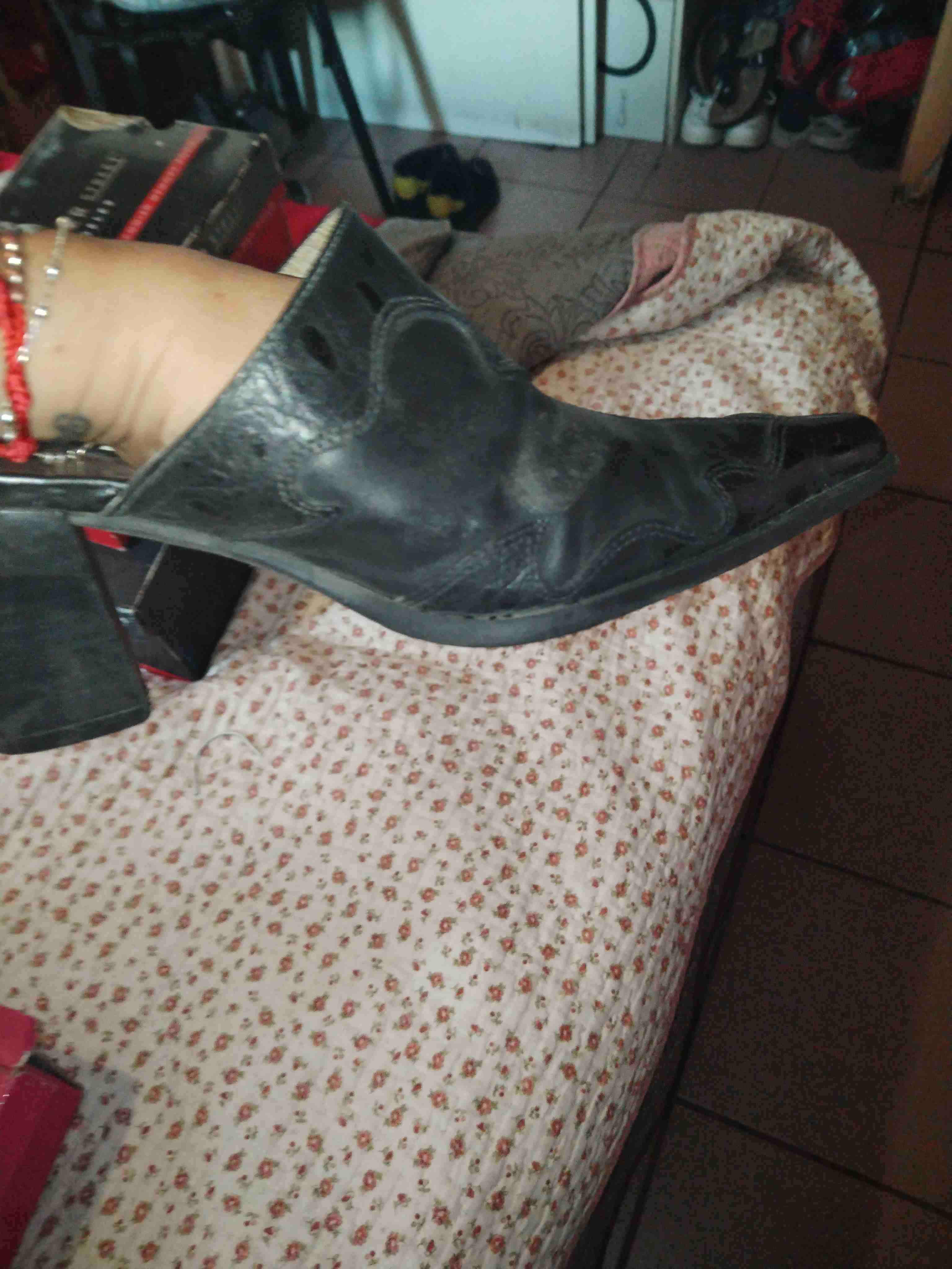 Puntillas de cuero negro. Nro 36 caprice - miniatura 2