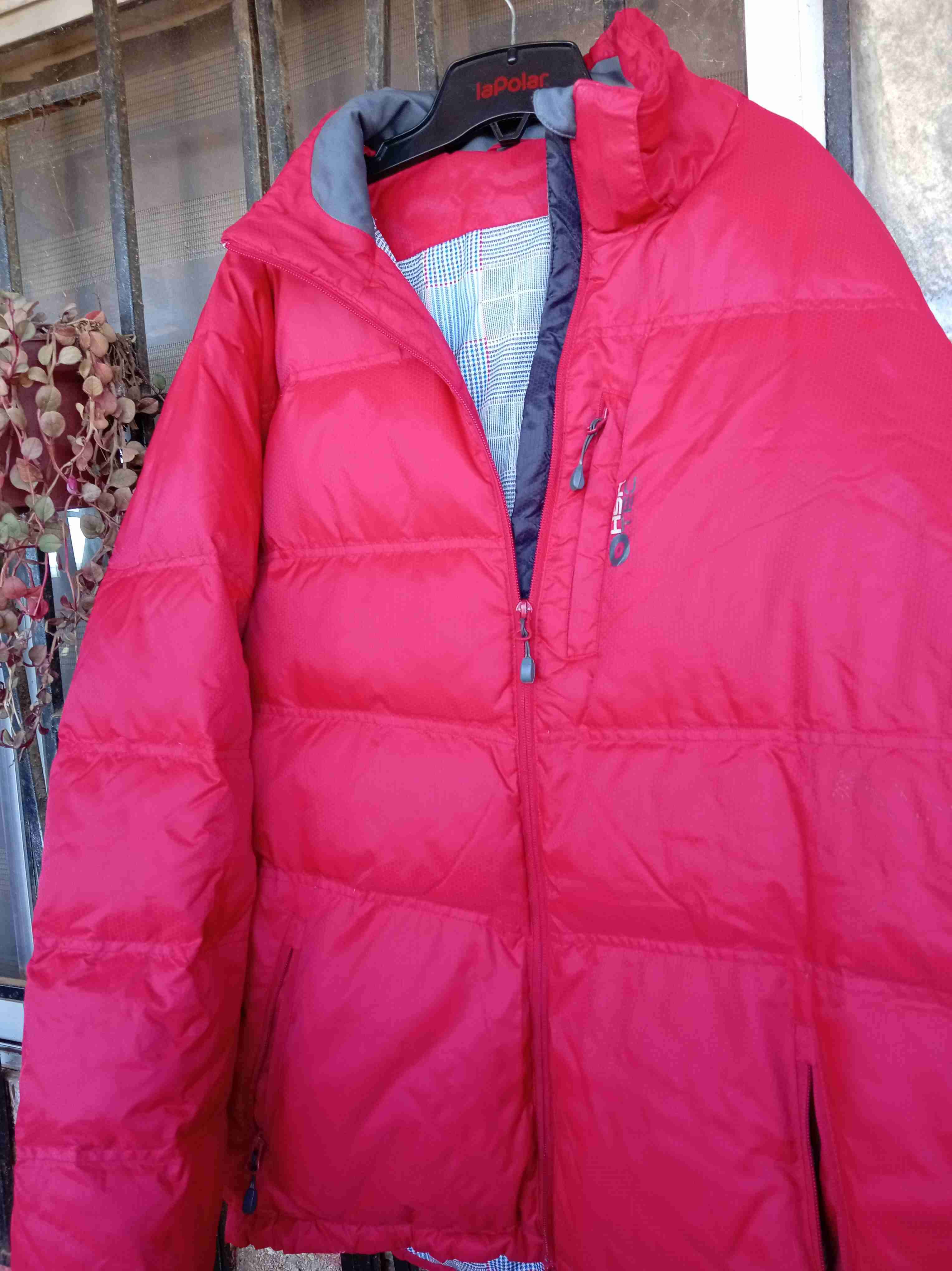 Parca roja oscuro la foto se ve clara acolchada nu - miniatura 1