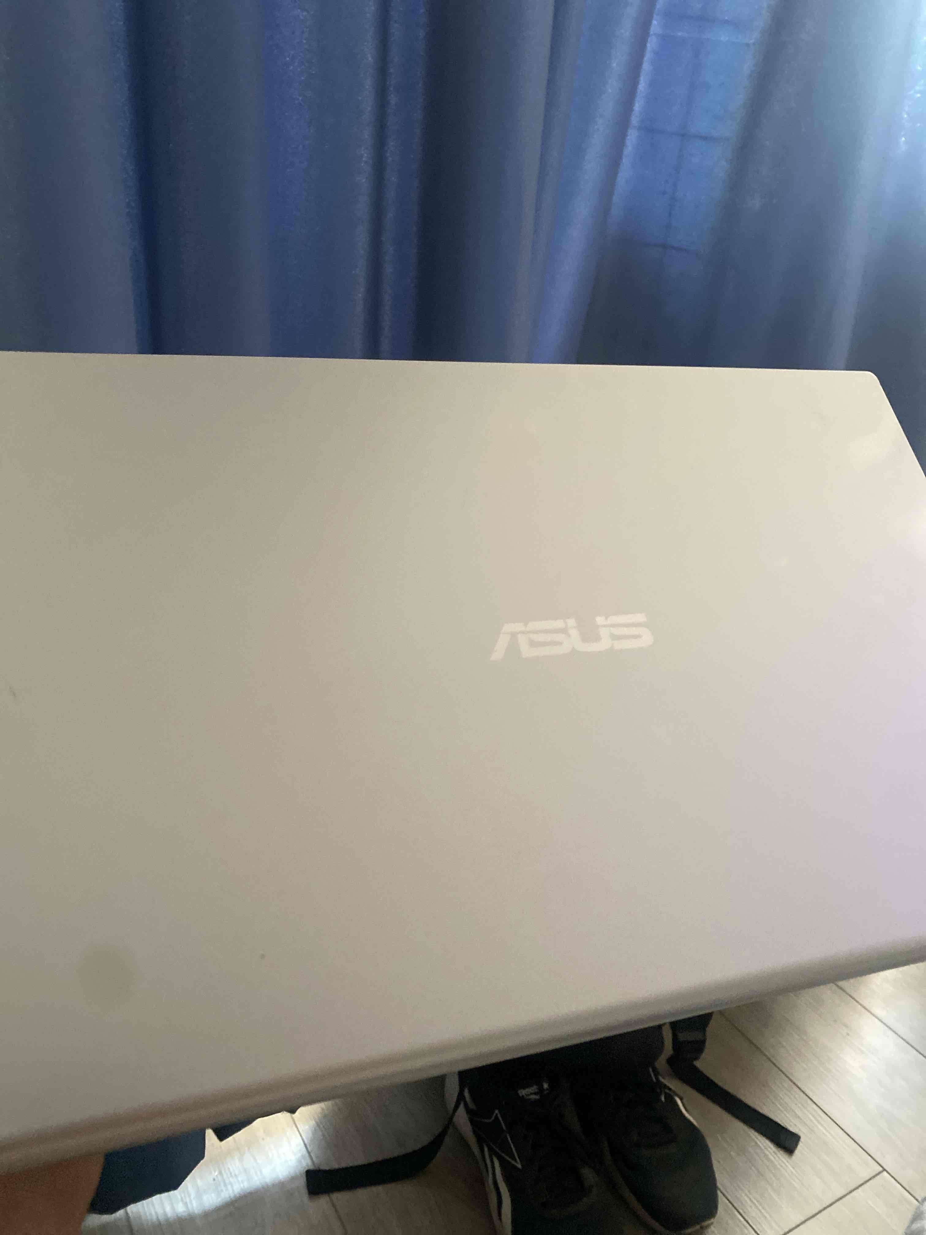 Laptop Asus 14 pulgadas - miniatura 3