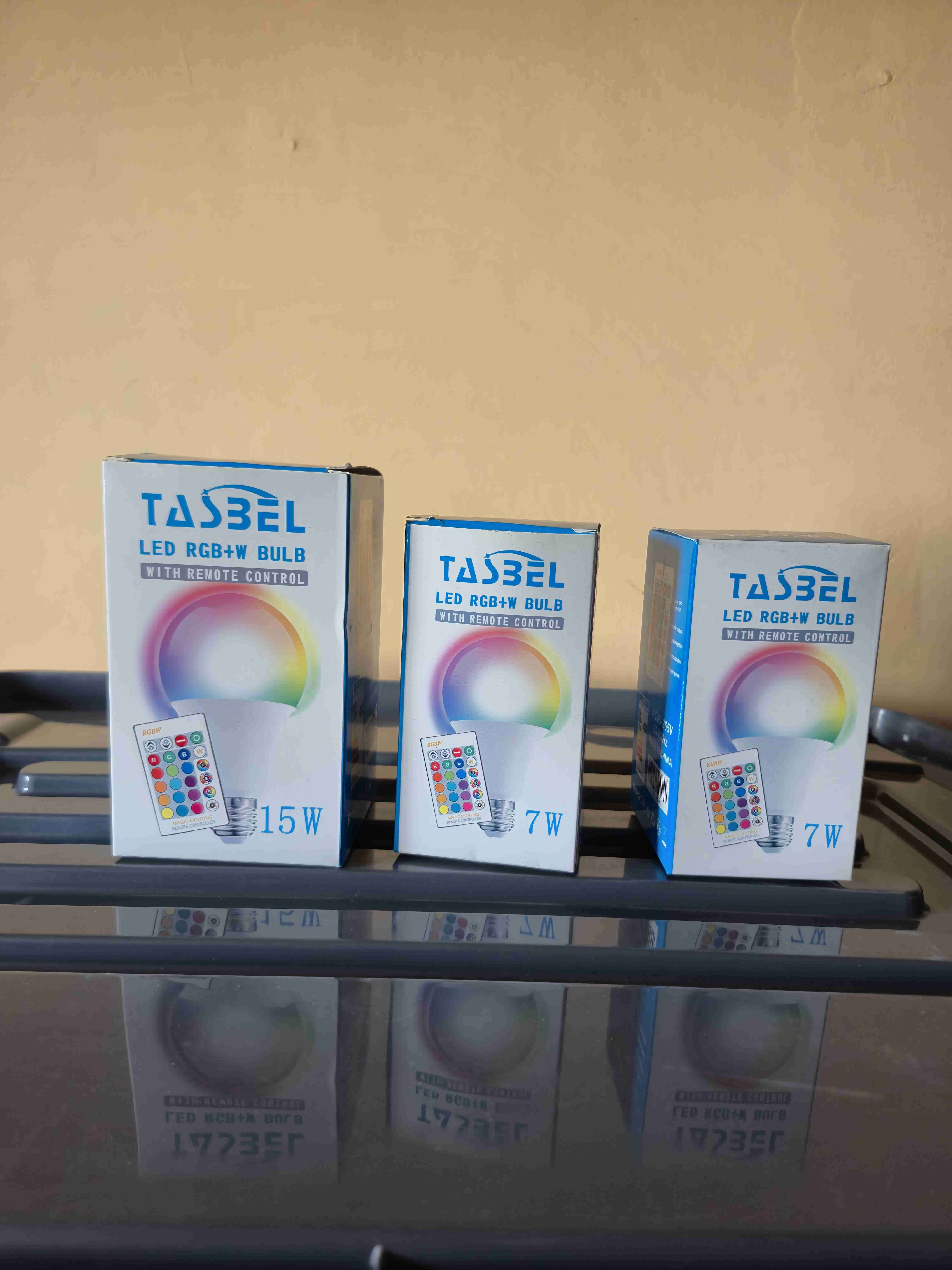 Bombillas LED RGB+W con control remoto