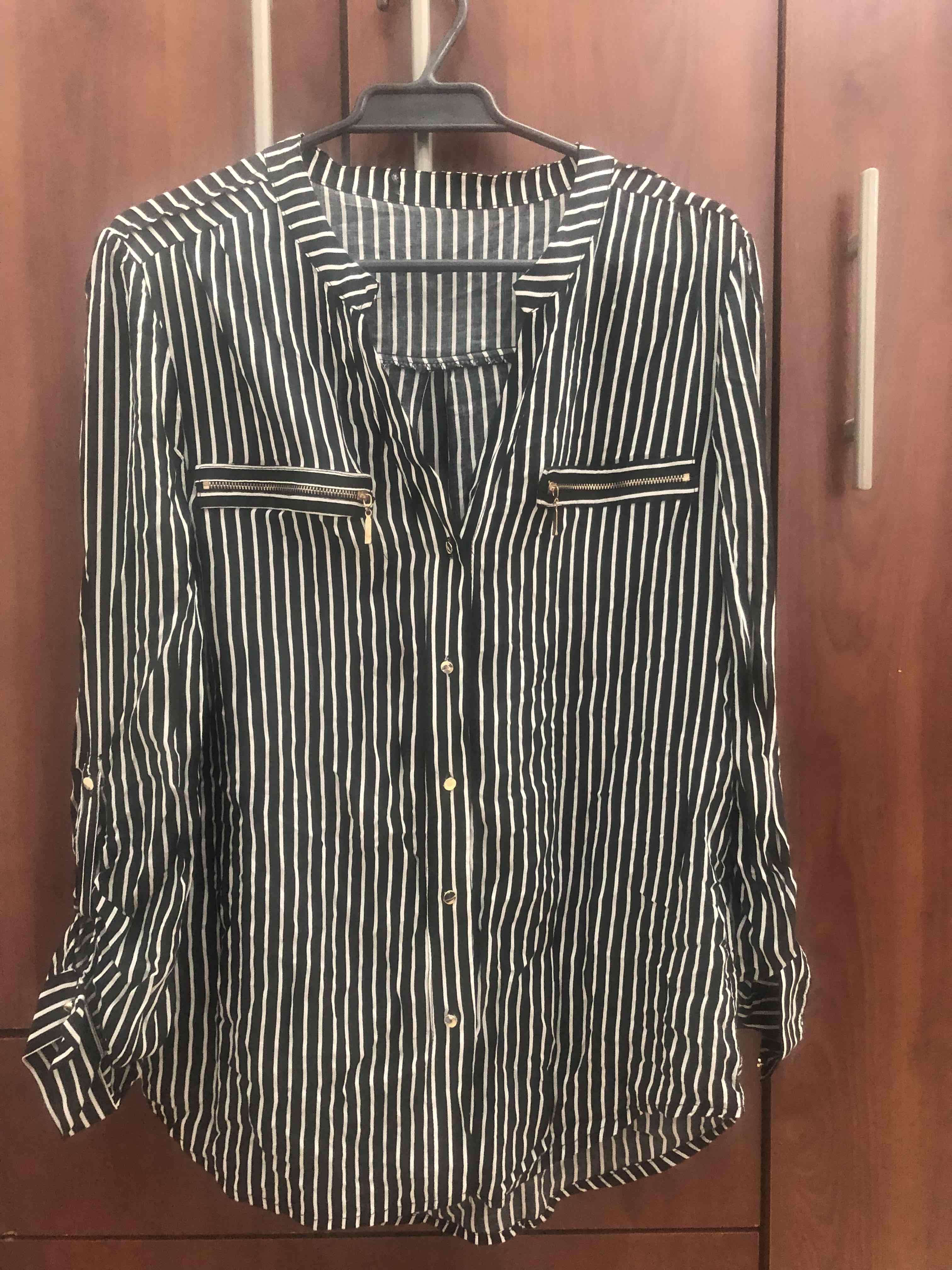 Blusa rayada blanco y negro