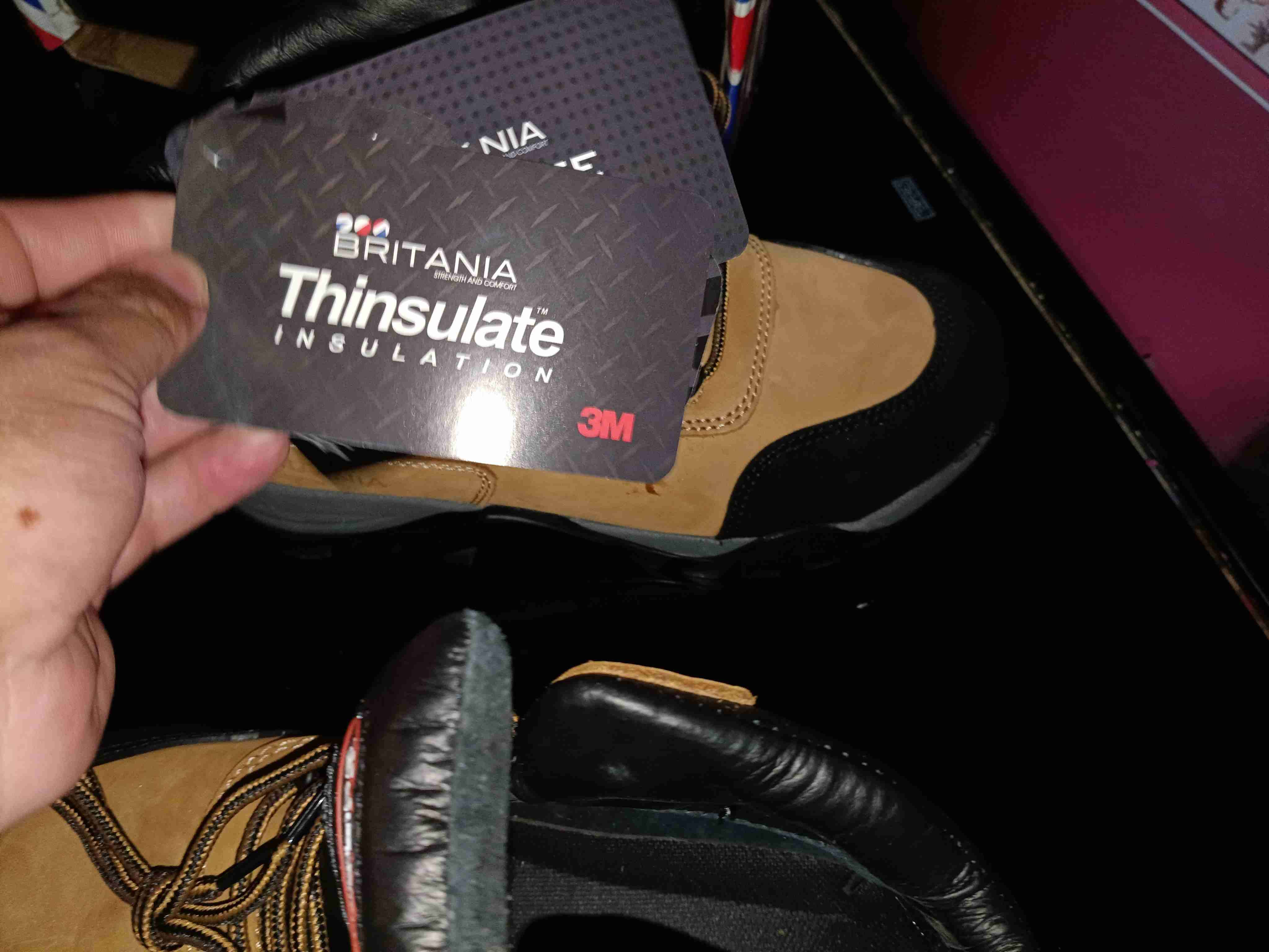 Botas trekking Britania amarillas - miniatura 6