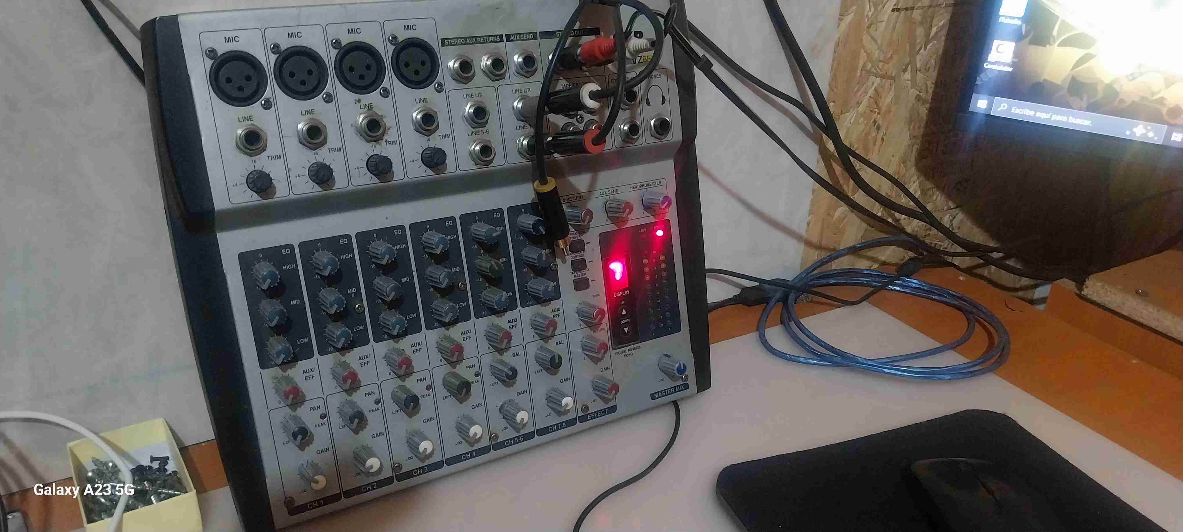 Monitor Gear Full HD - miniatura 2