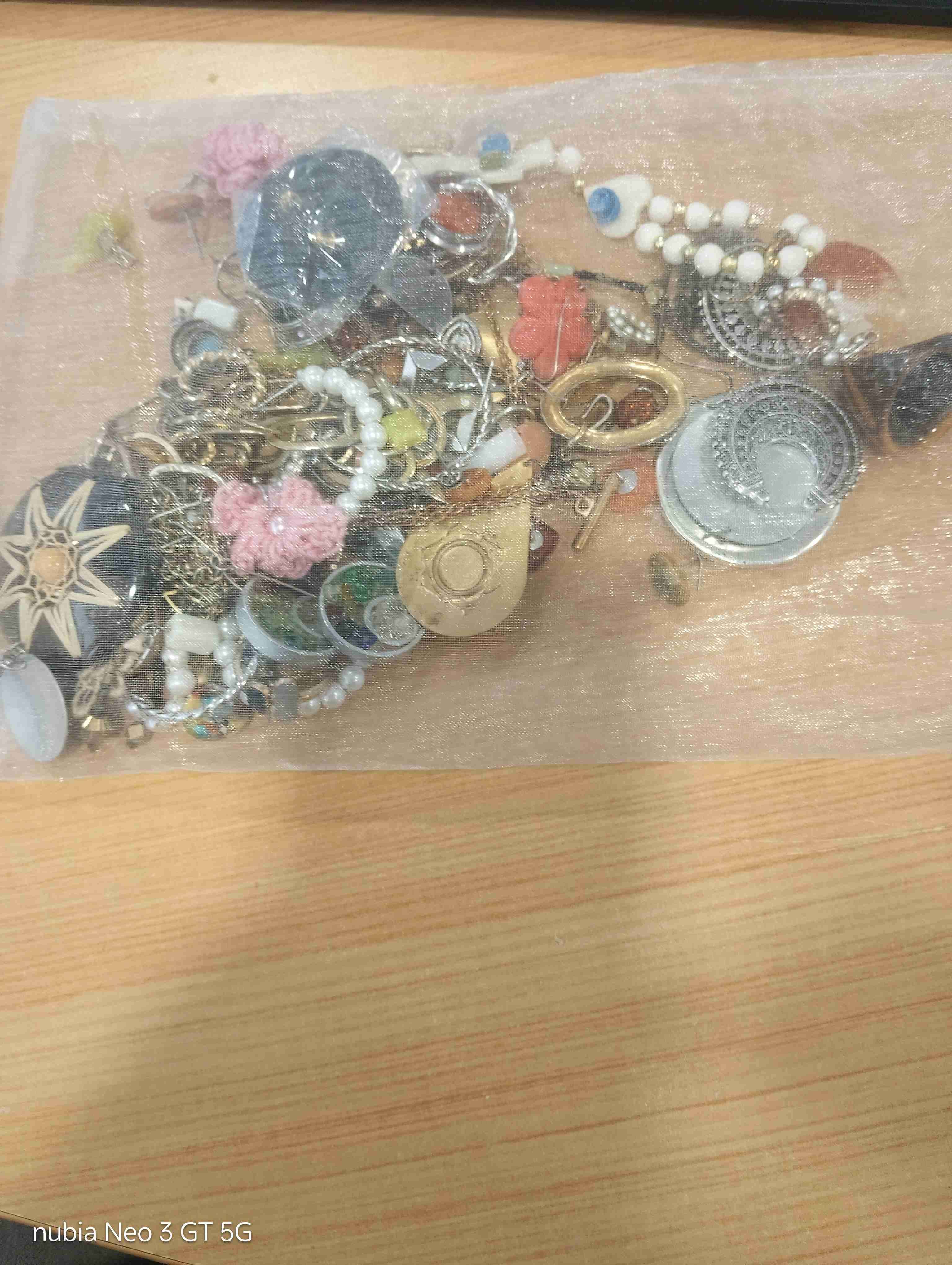 Lote de bisutería variada - miniatura 2