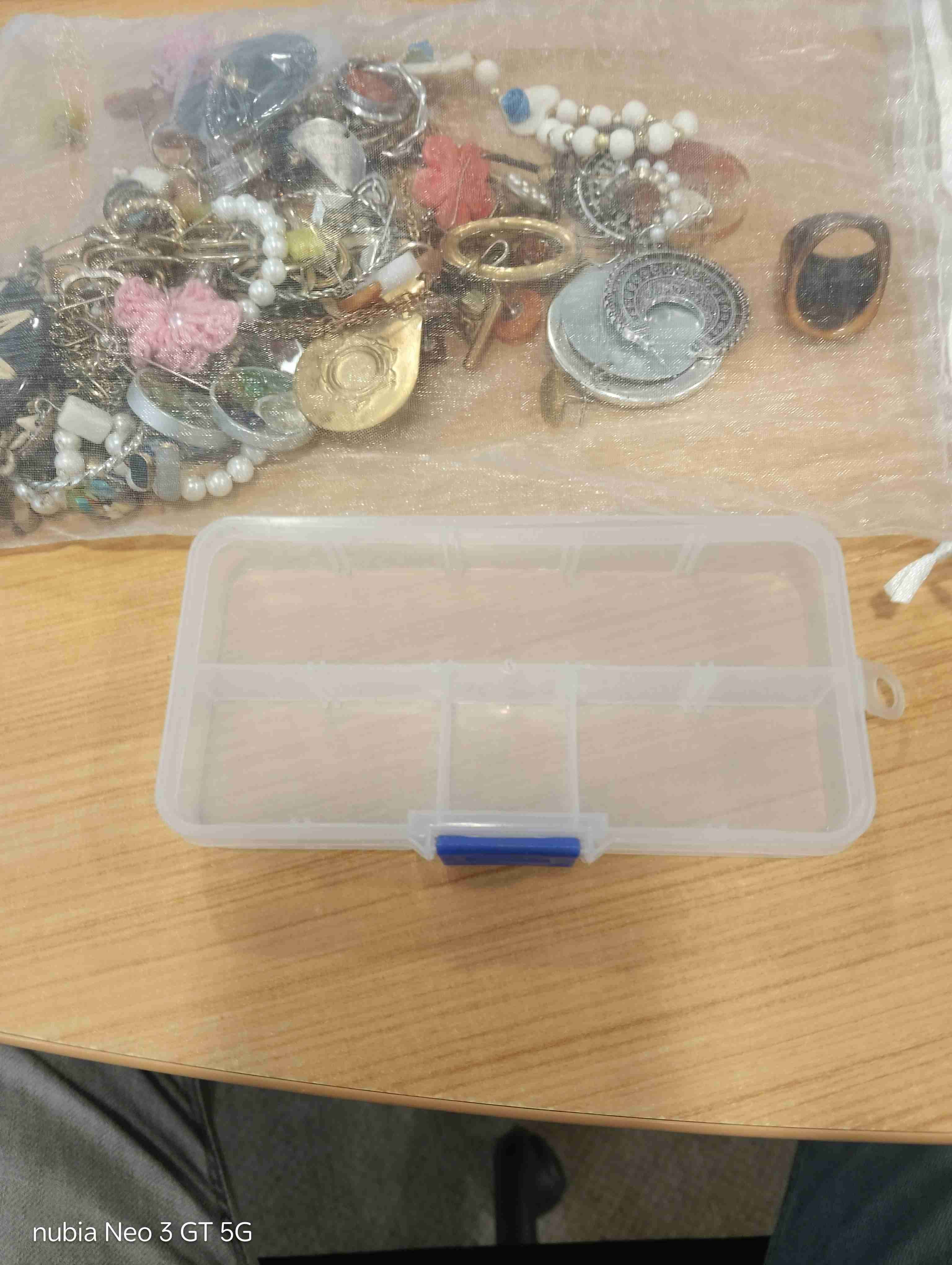 Lote de bisutería variada - miniatura 3