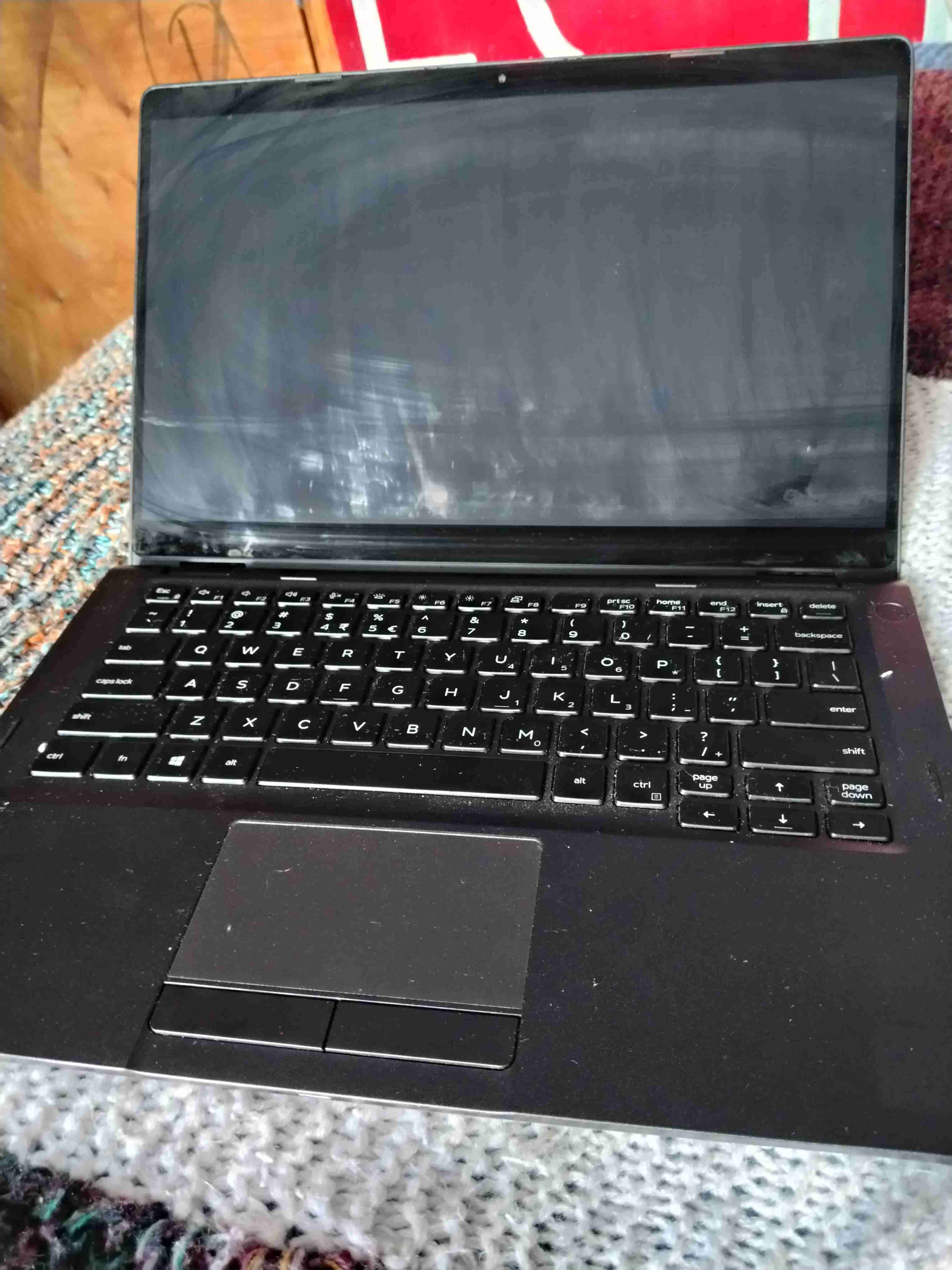 Notebook Dell 5300 2 en 1 convertible touch negro - miniatura 2