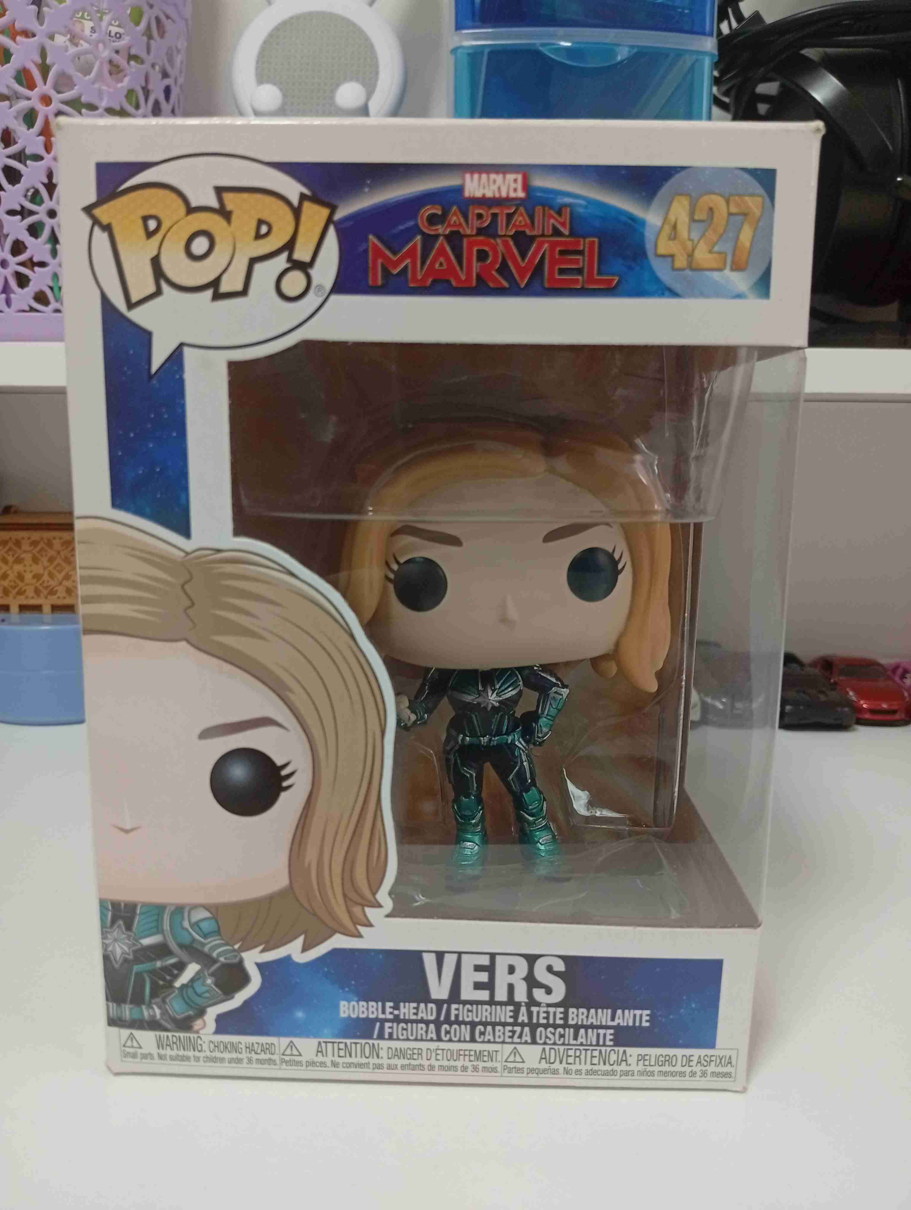 Funko Pop Captain Marvel Vers - miniatura 1