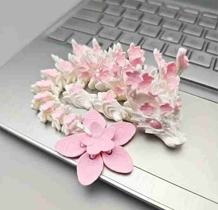 Dragón decorativo 3D de Sakura - blanco y rosa - miniatura 1