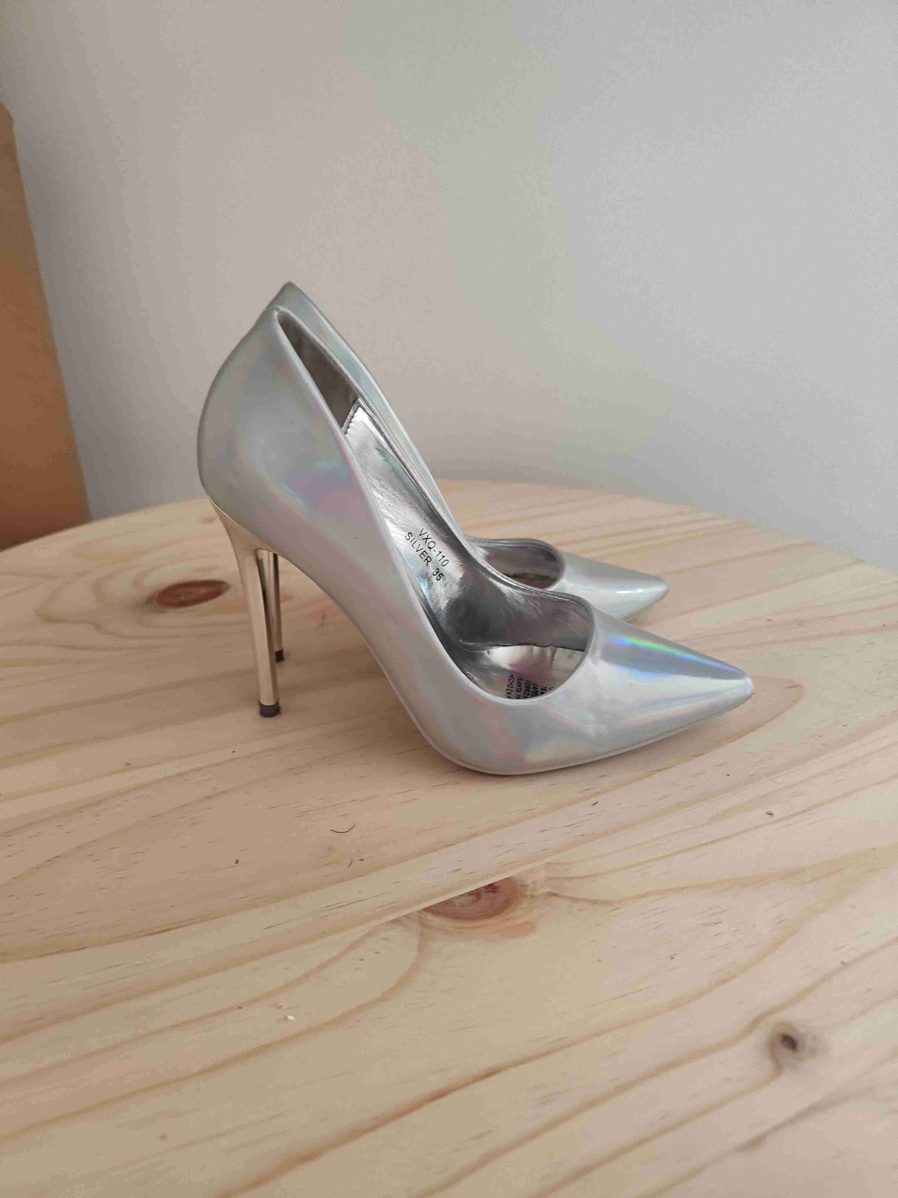 Zapatos de tacón plateados 35 - miniatura 2