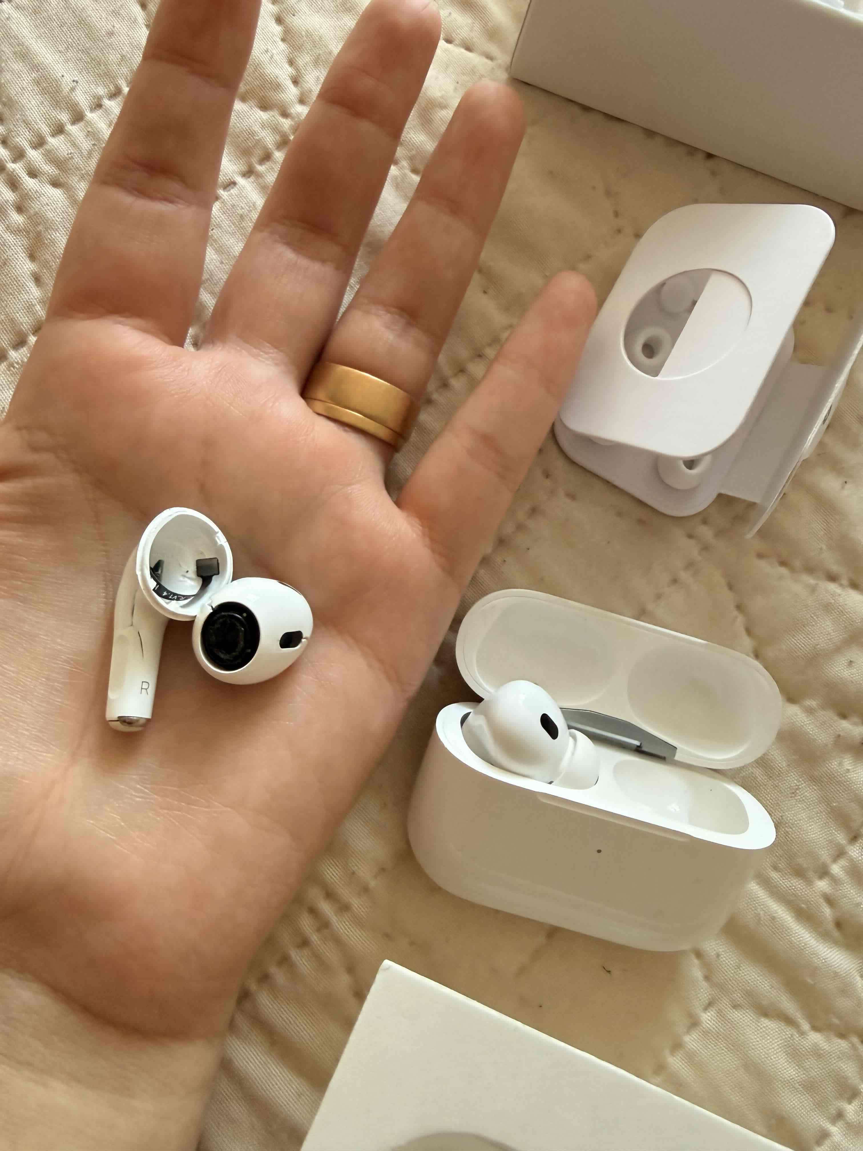 AirPods Pro 2da generación solo IZQUIERDO - miniatura 1