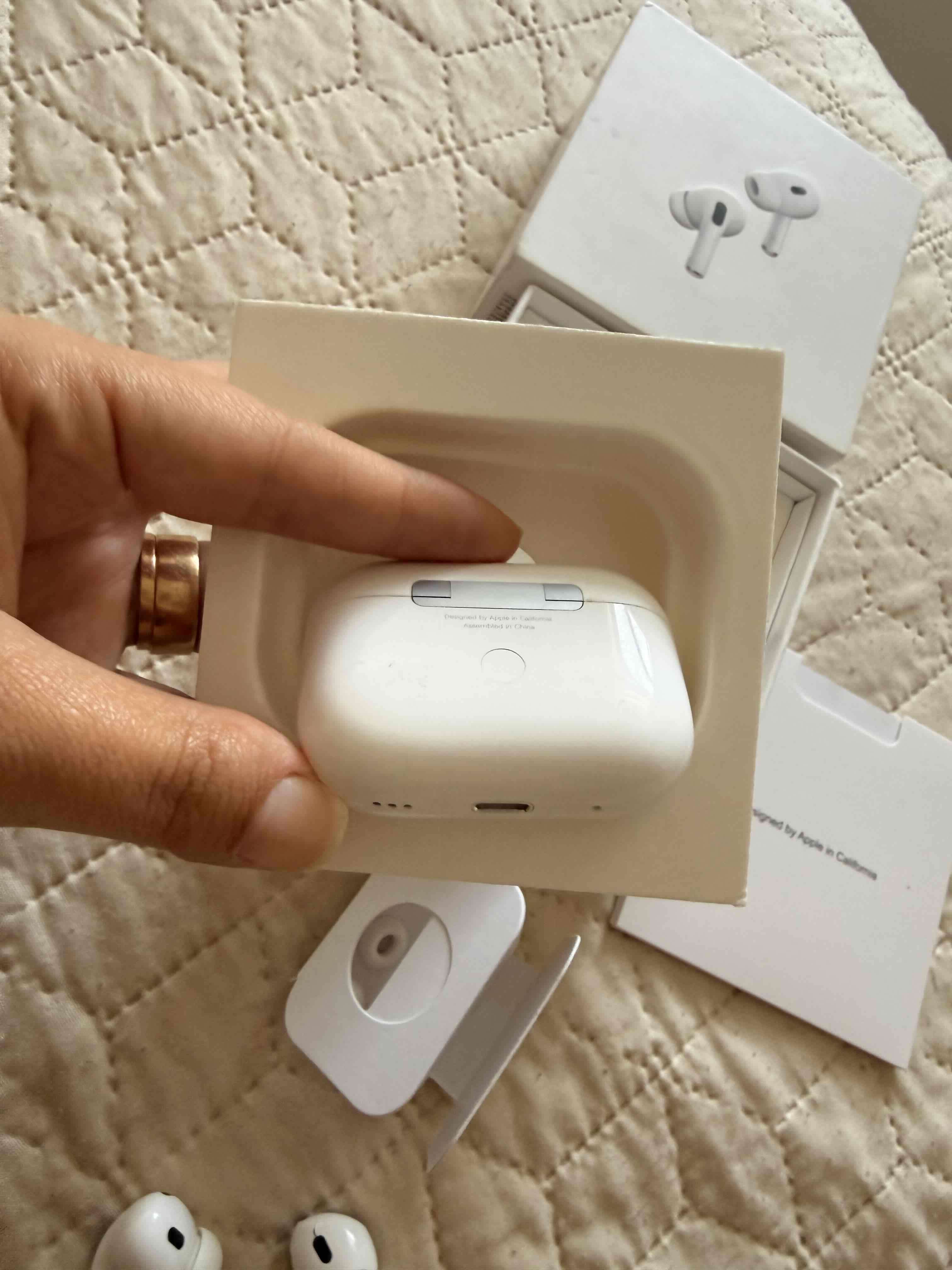 AirPods Pro 2da generación solo IZQUIERDO - miniatura 6