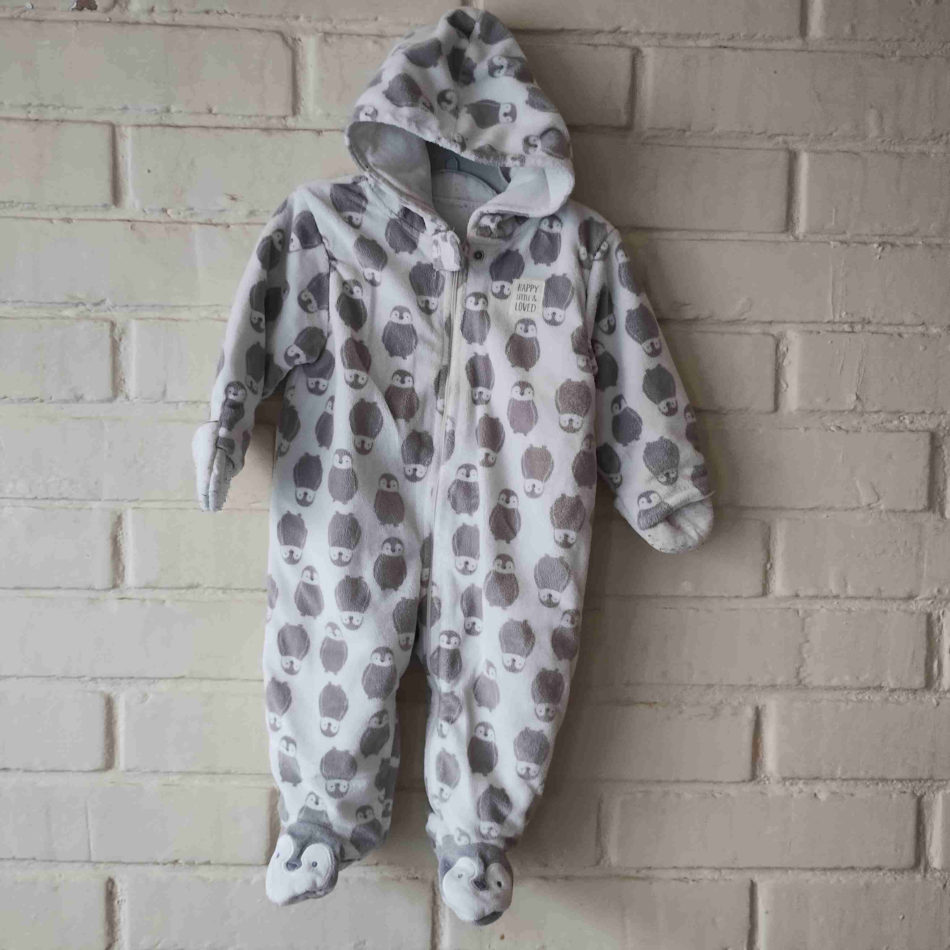 Enterito de bebé con capucha - miniatura 1