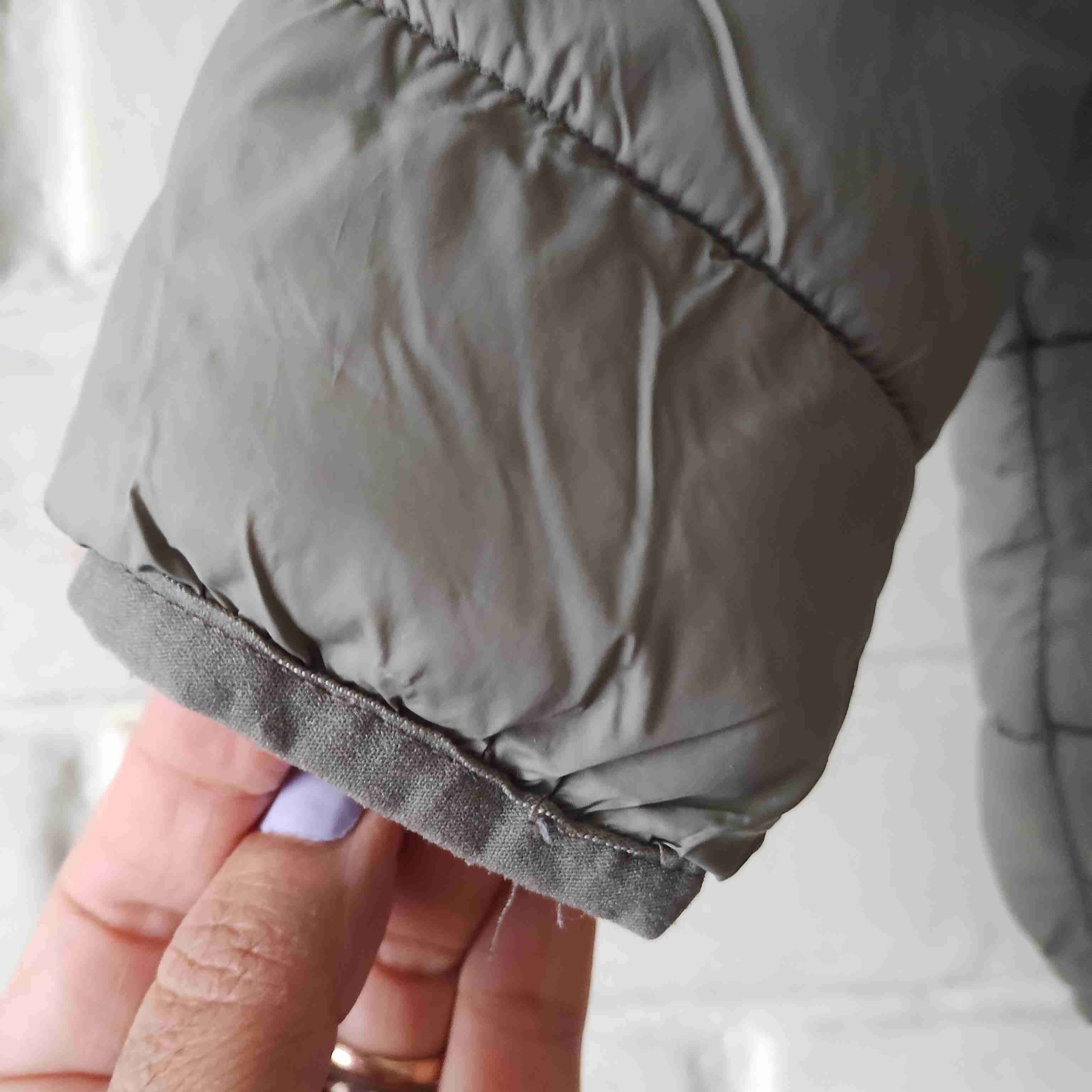 Chaqueta infantil verde  con capucha - miniatura 4