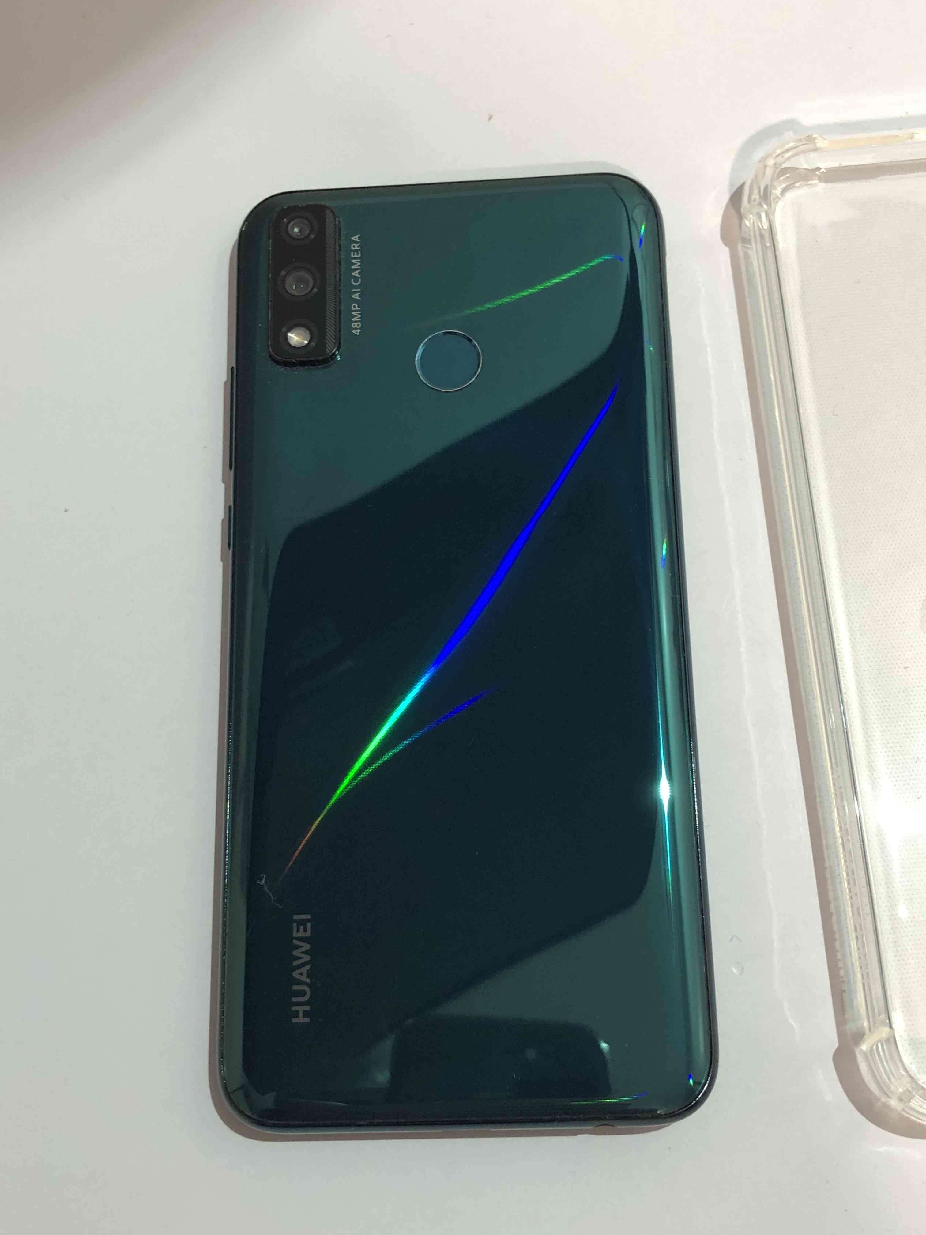 Smartphone Huawei Y8S con funda transparente - miniatura 3