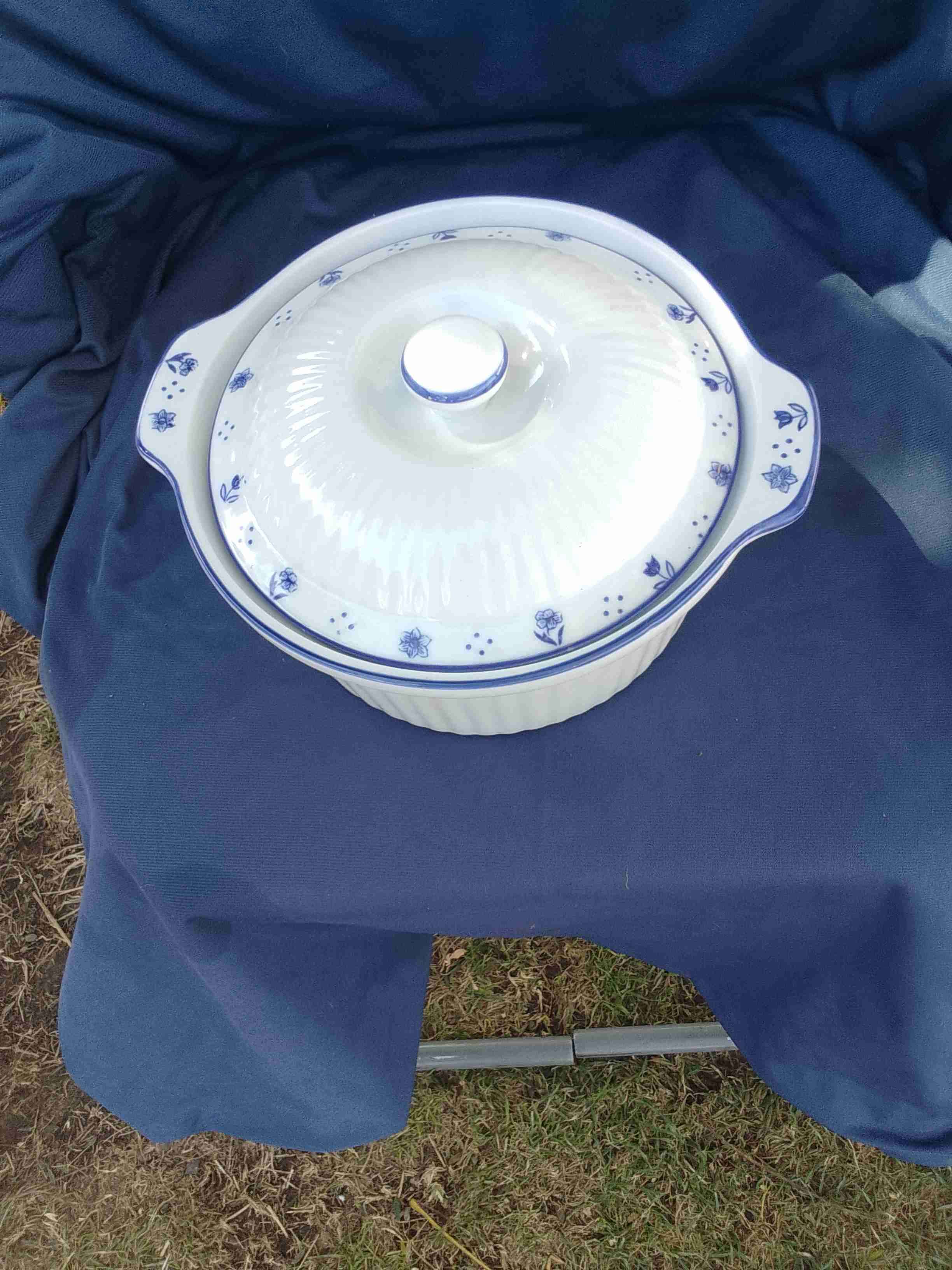 Cazuela de cerámica con tapa