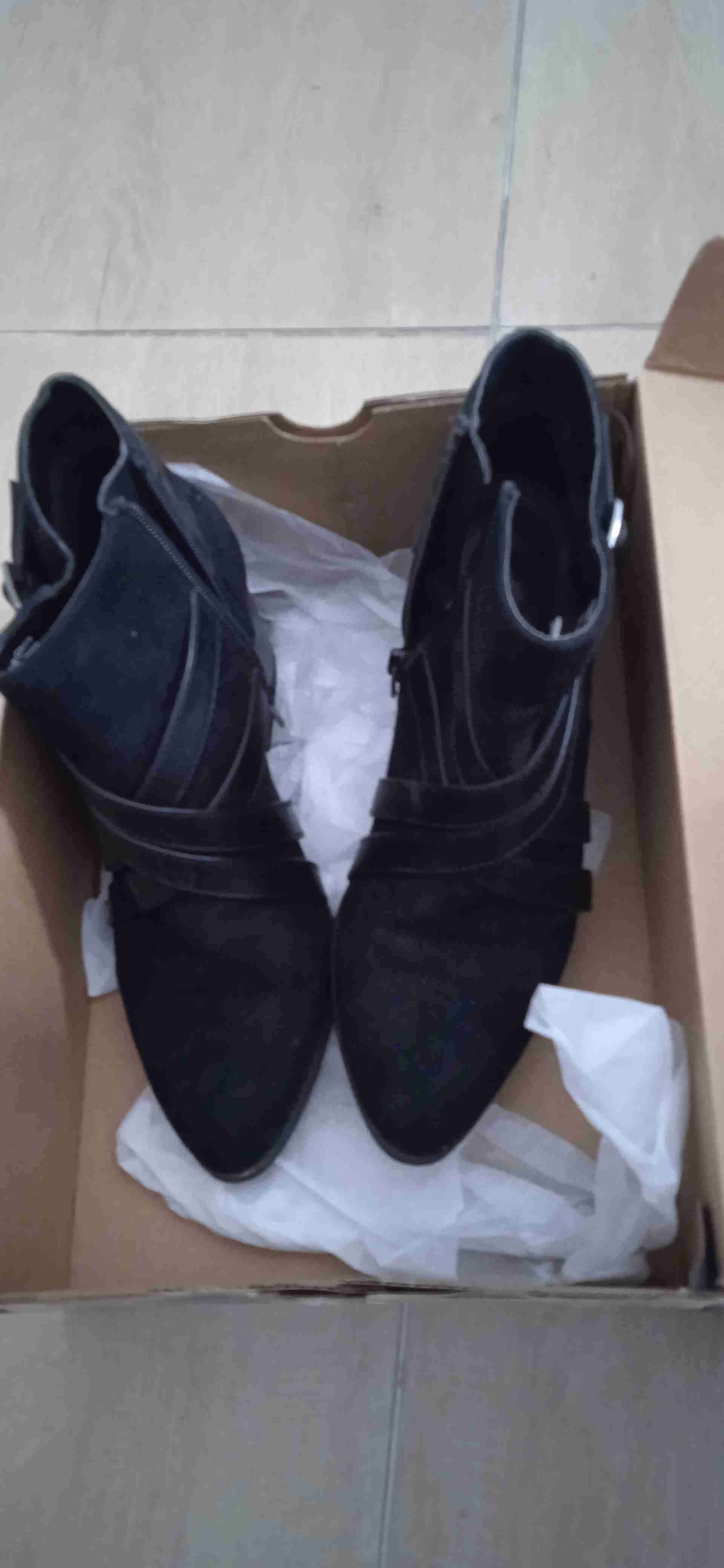 Botines negros mujer