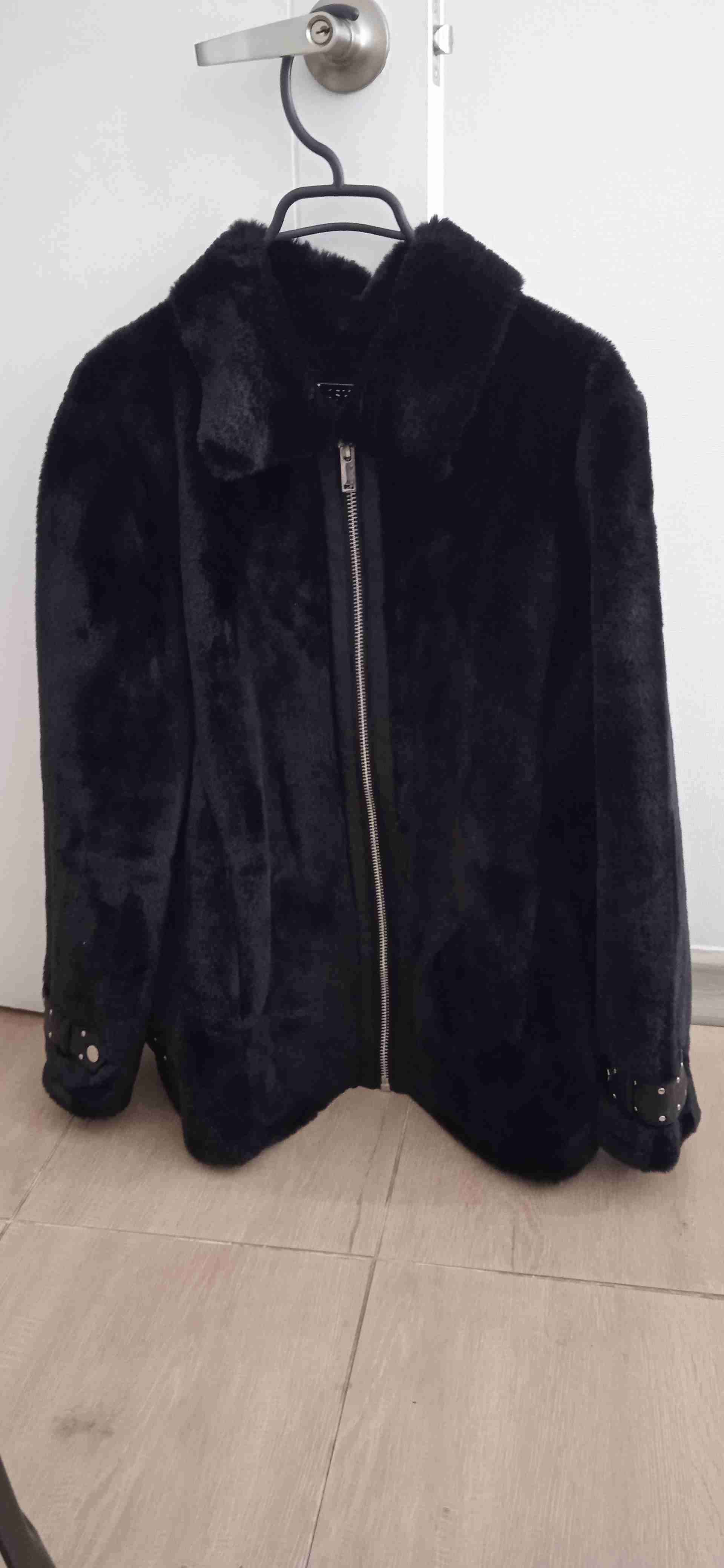 Chaqueta negra de piel sintética - miniatura 1