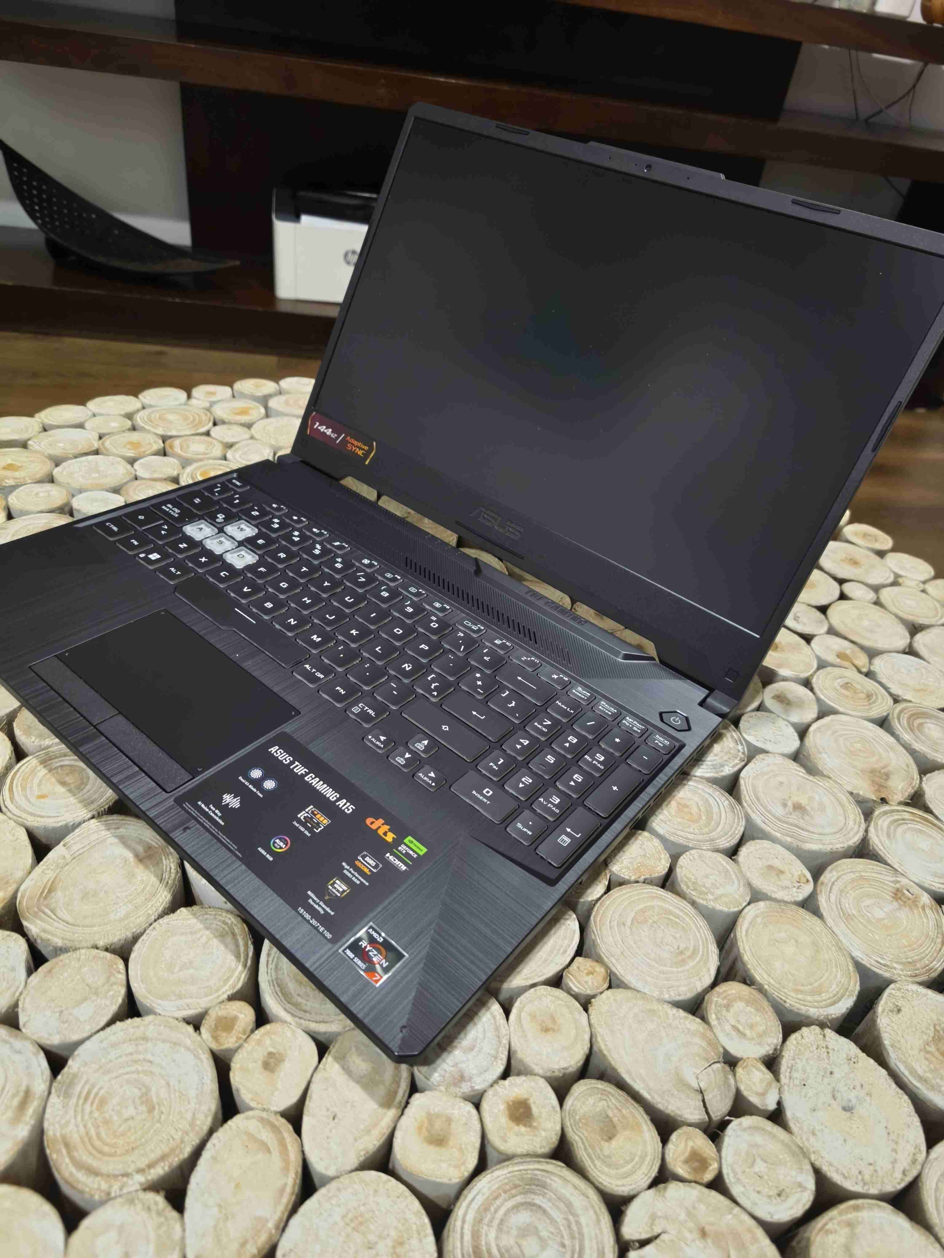 Laptop ASUS TUF Gaming A15 RTX2050 Ryzen7 - miniatura 1