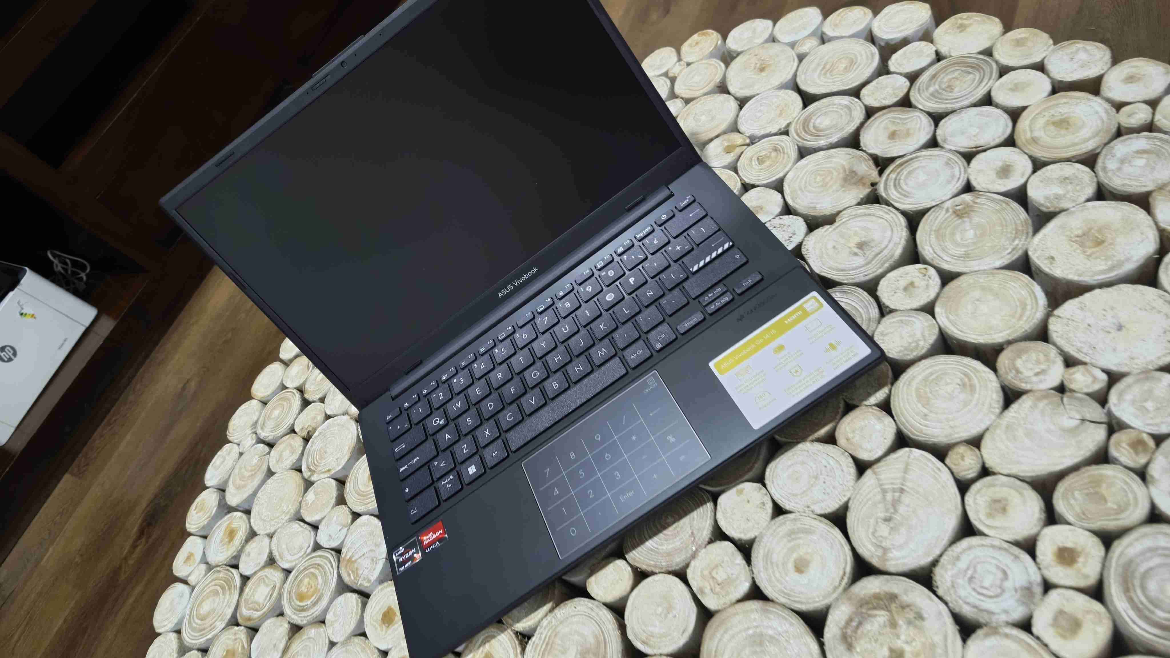 Laptop ASUS VivoBook 14 - miniatura 1