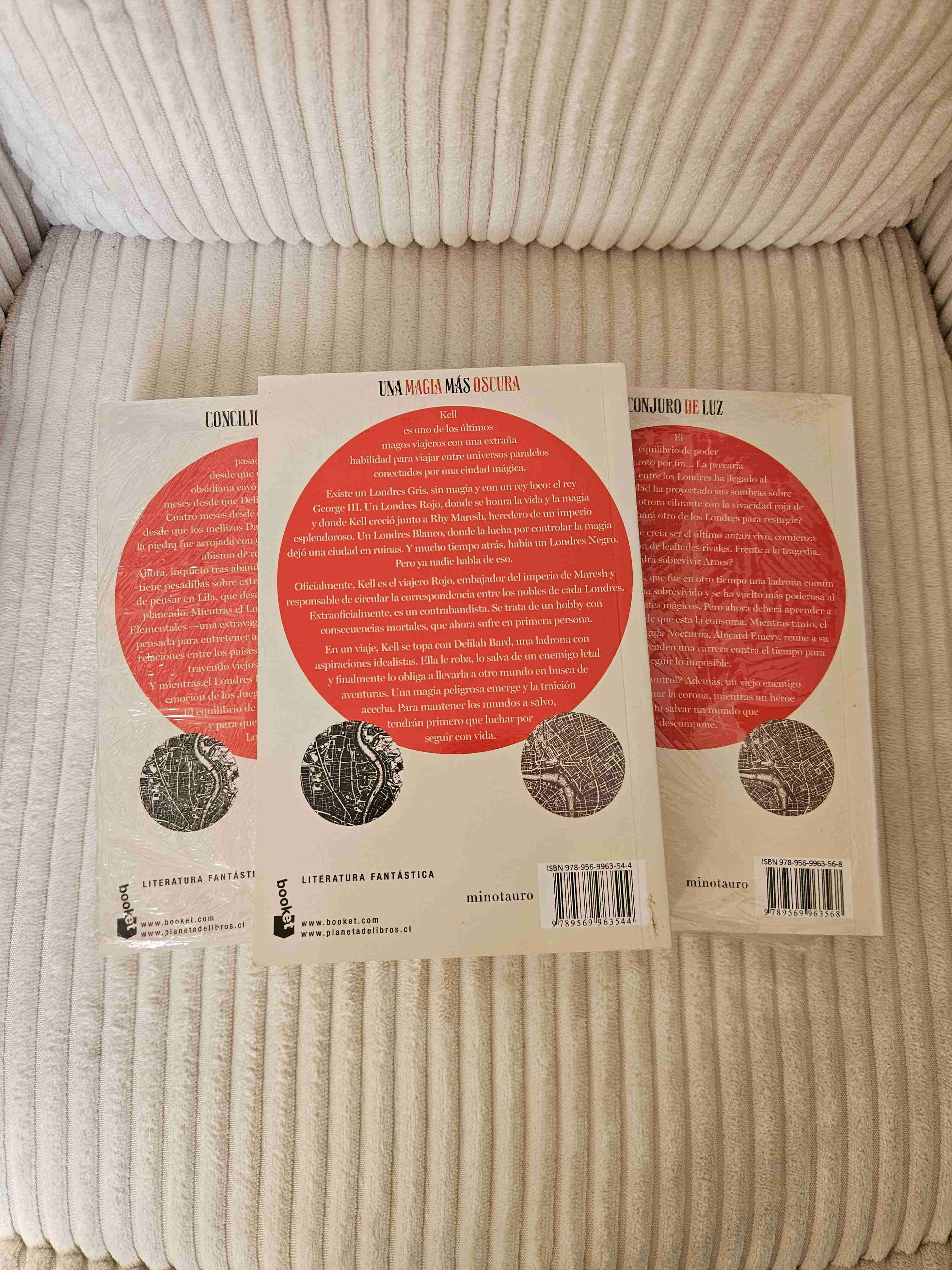 Trilogía Sombras Mágicas por V.E. Schwab(Bolsillo) - miniatura 2