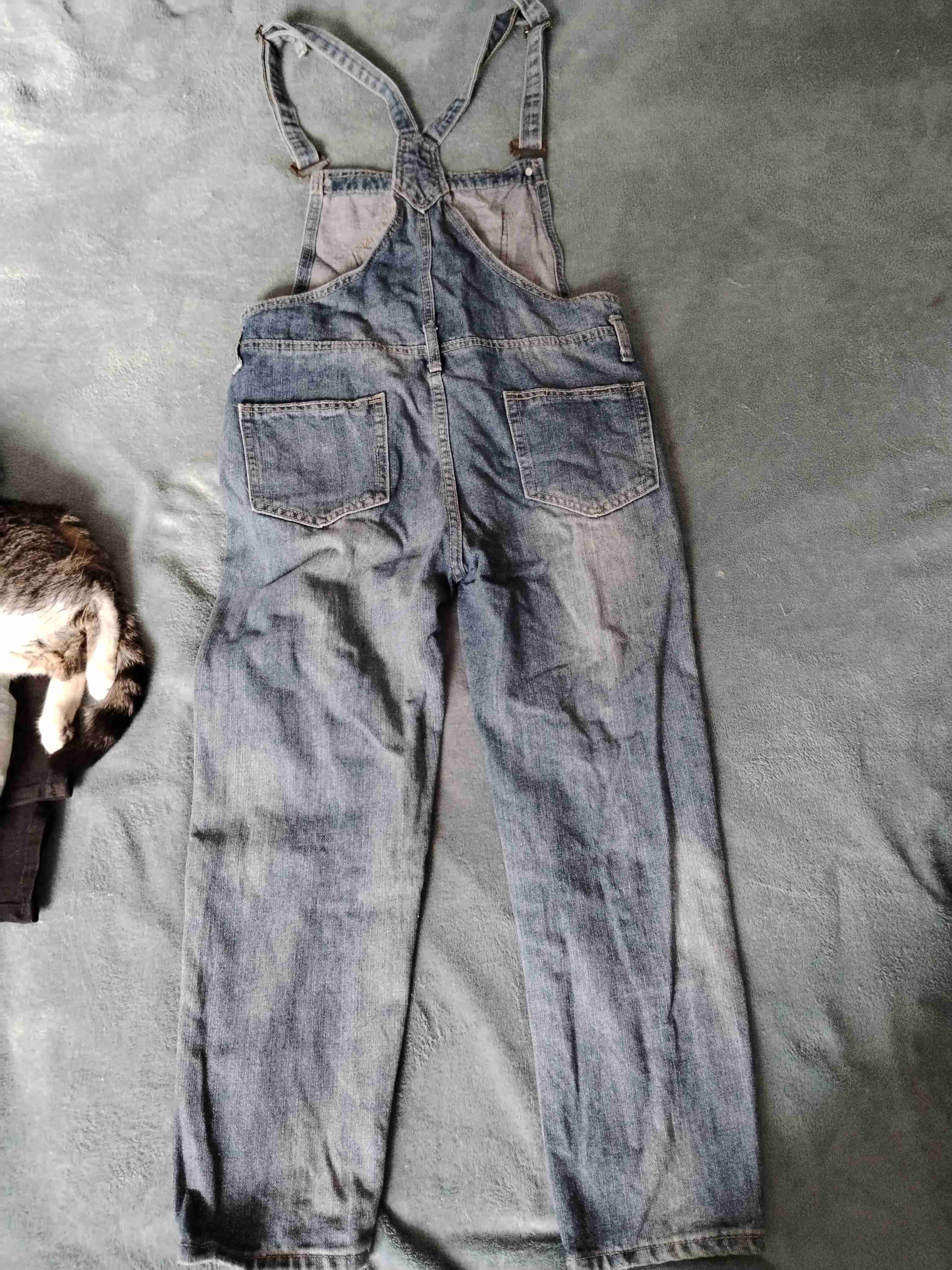 Jardineras de mezclilla desgastadas - miniatura 2