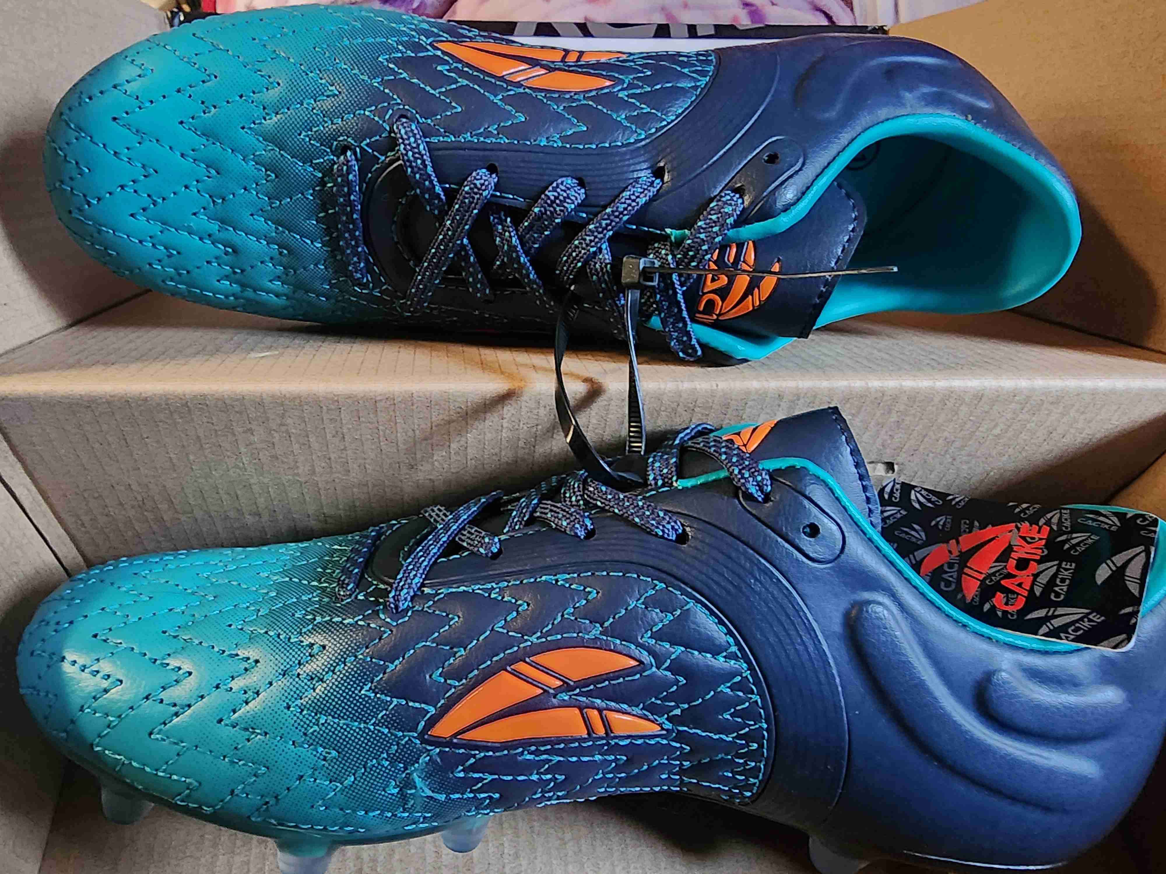 Zapatillas deportivas azul y negro - miniatura 2