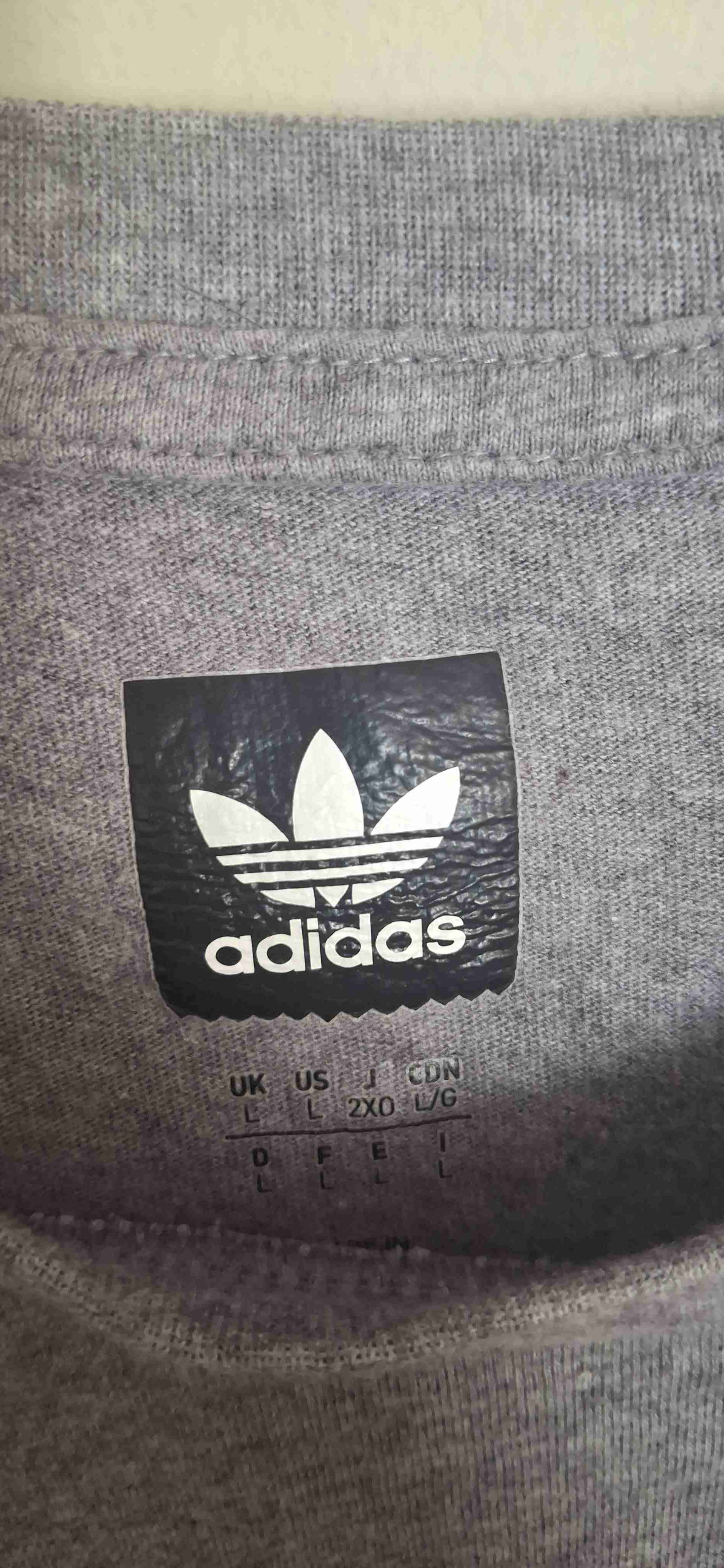 Polera gris Adidas logo grande - miniatura 4