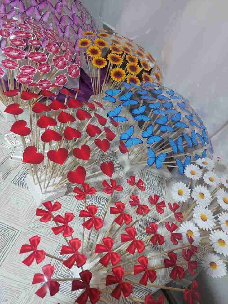 Ramo de mariposas decorativas - miniatura 2