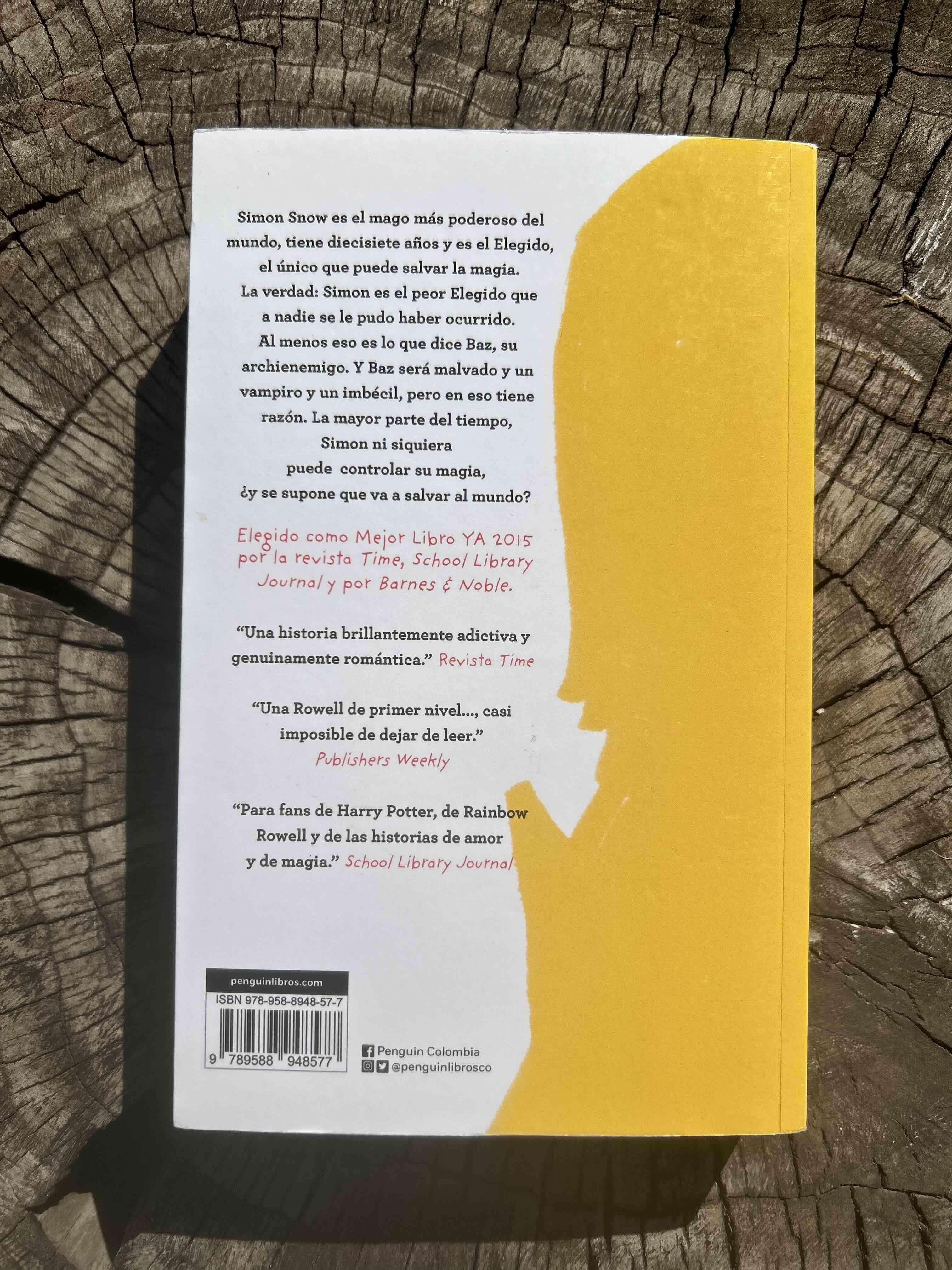 Libro 'Carry On' de Rainbow Rowell - miniatura 2