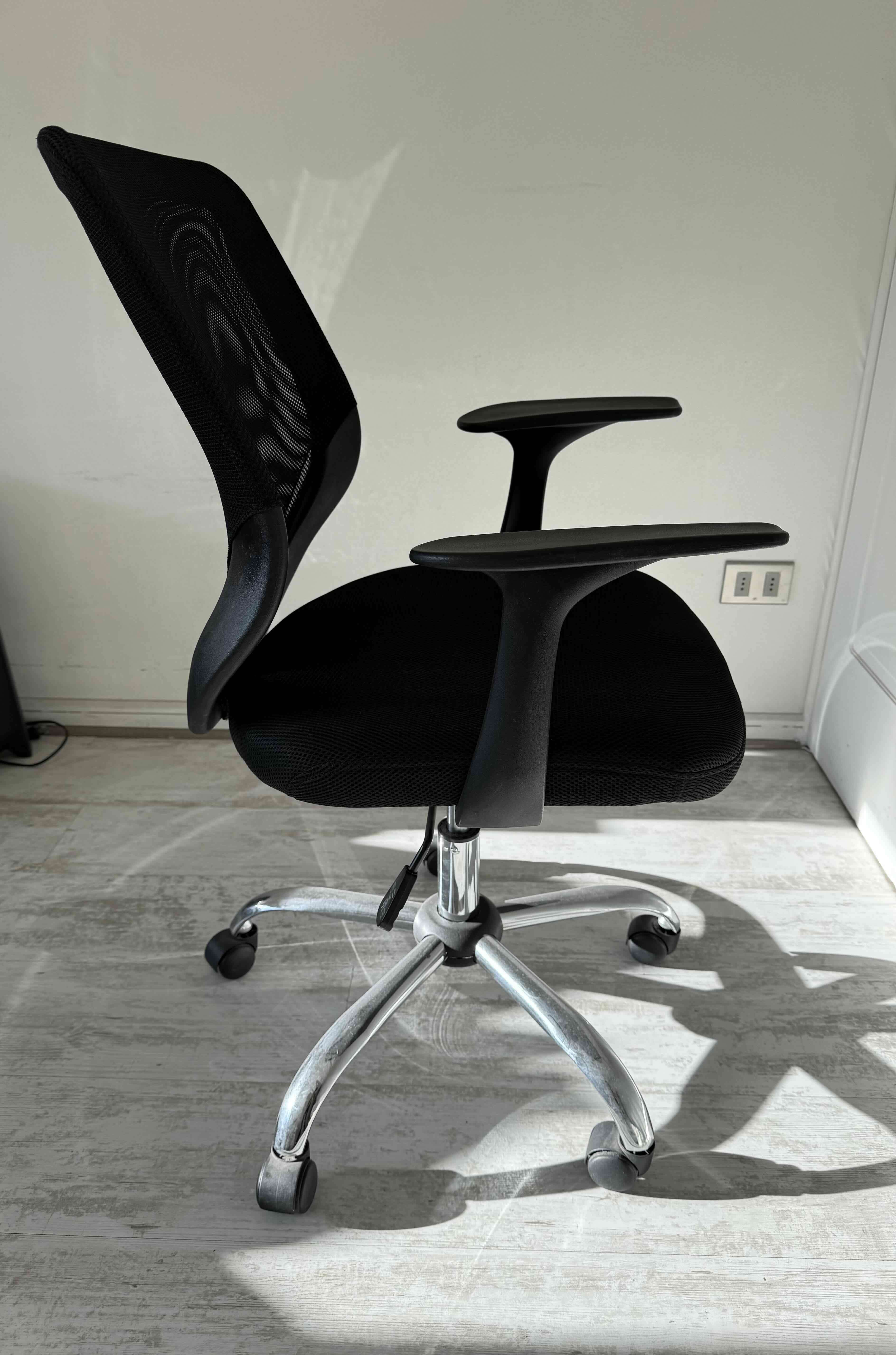 Silla de oficina negra - miniatura 1